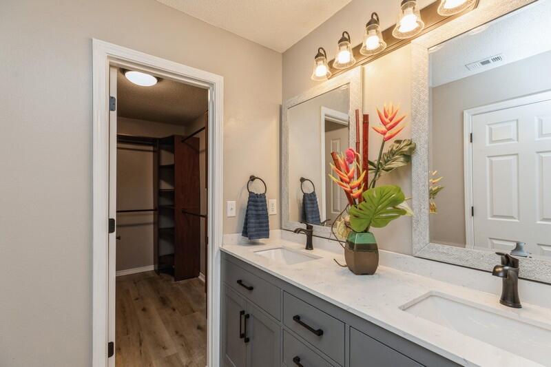 RIVERCHASE S/D PH 2 - Residential