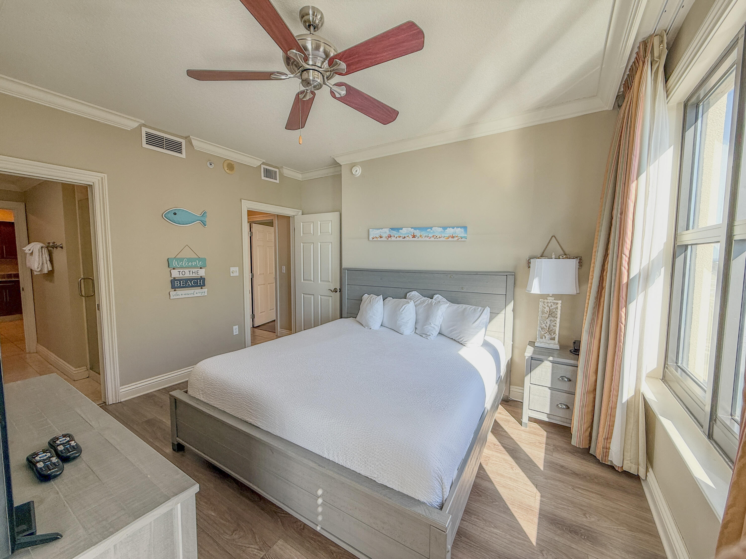 EMERALD GRANDE - Residential