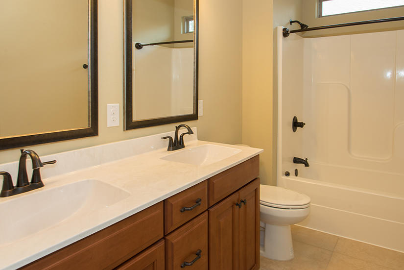 FOREST HTS S/D - Residential Lease