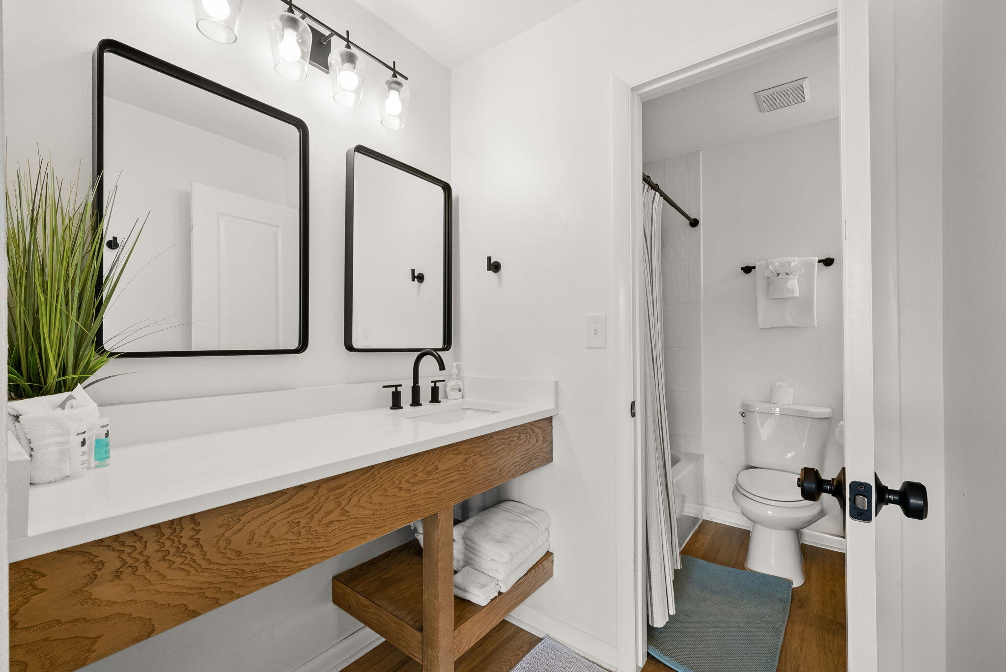 PORTSIDE CONDO - Residential