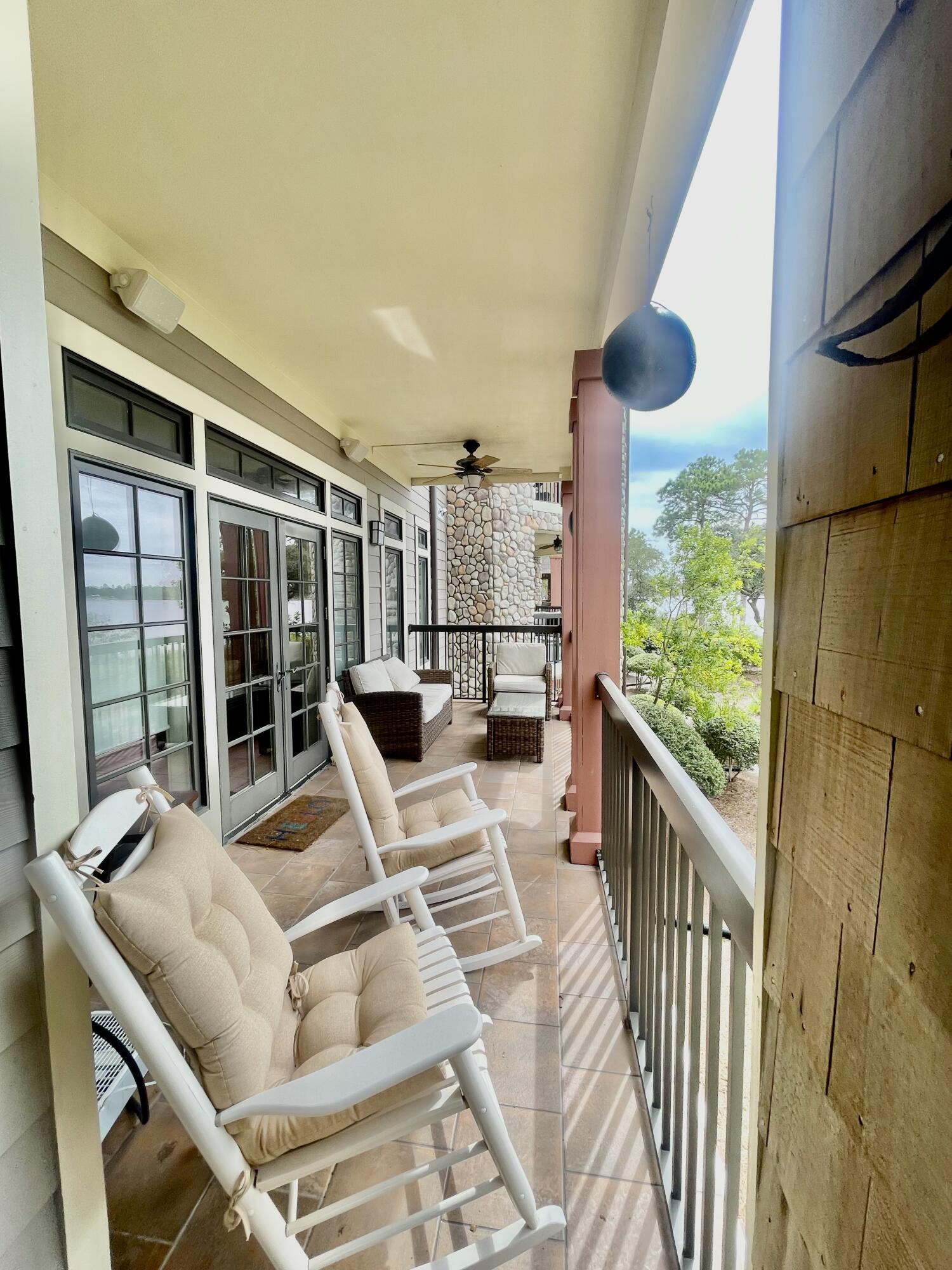 WILD HERON LAKESIDE LODGE - Residential