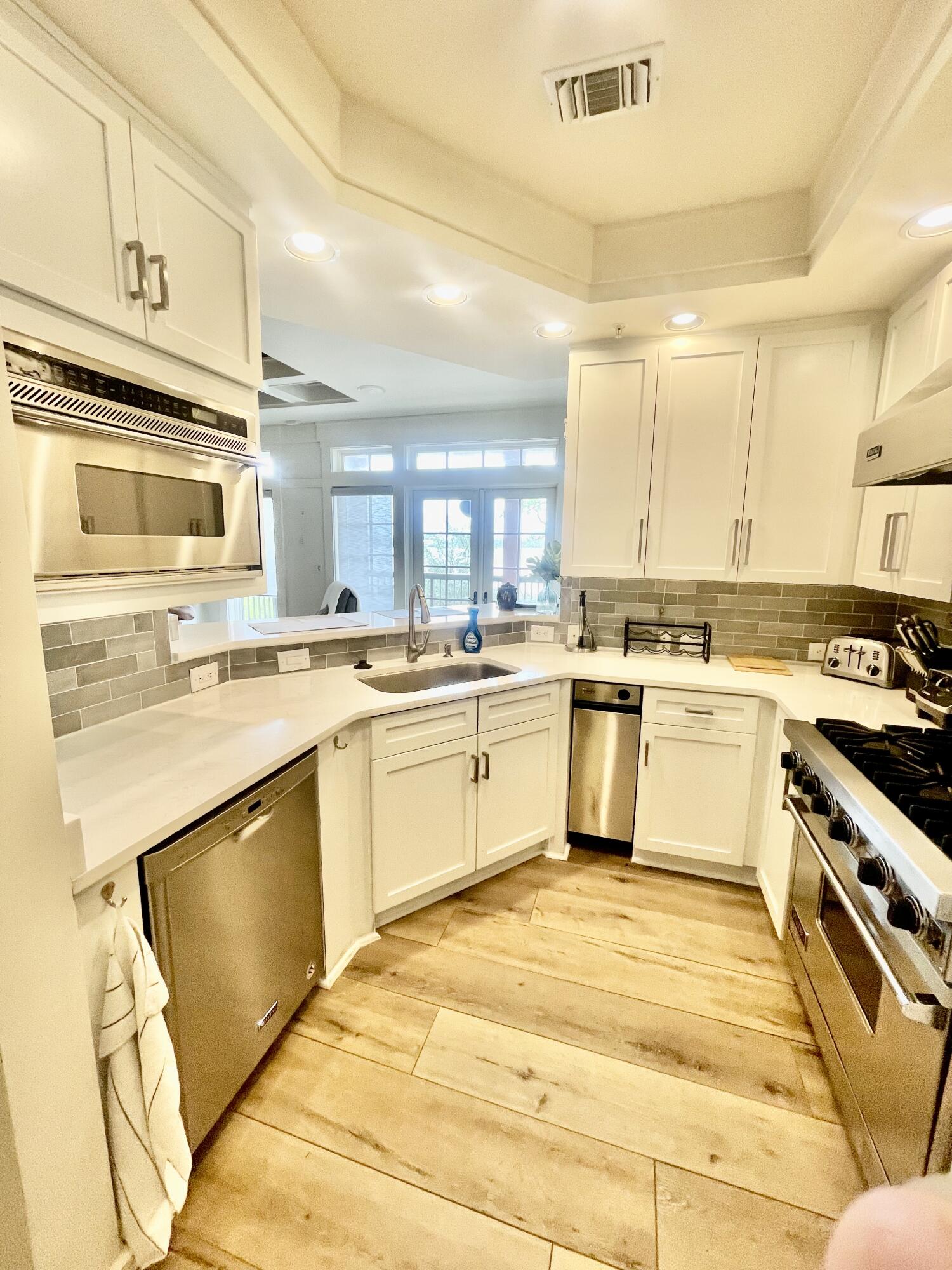 WILD HERON LAKESIDE LODGE - Residential