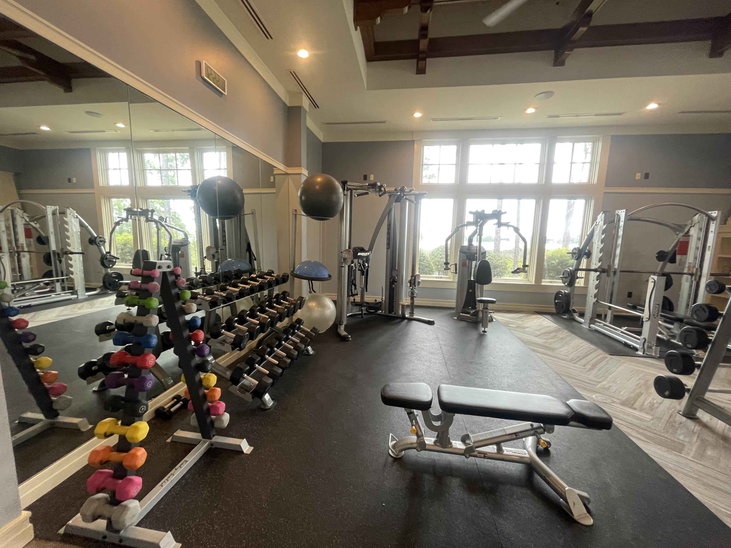 WILD HERON LAKESIDE LODGE - Residential