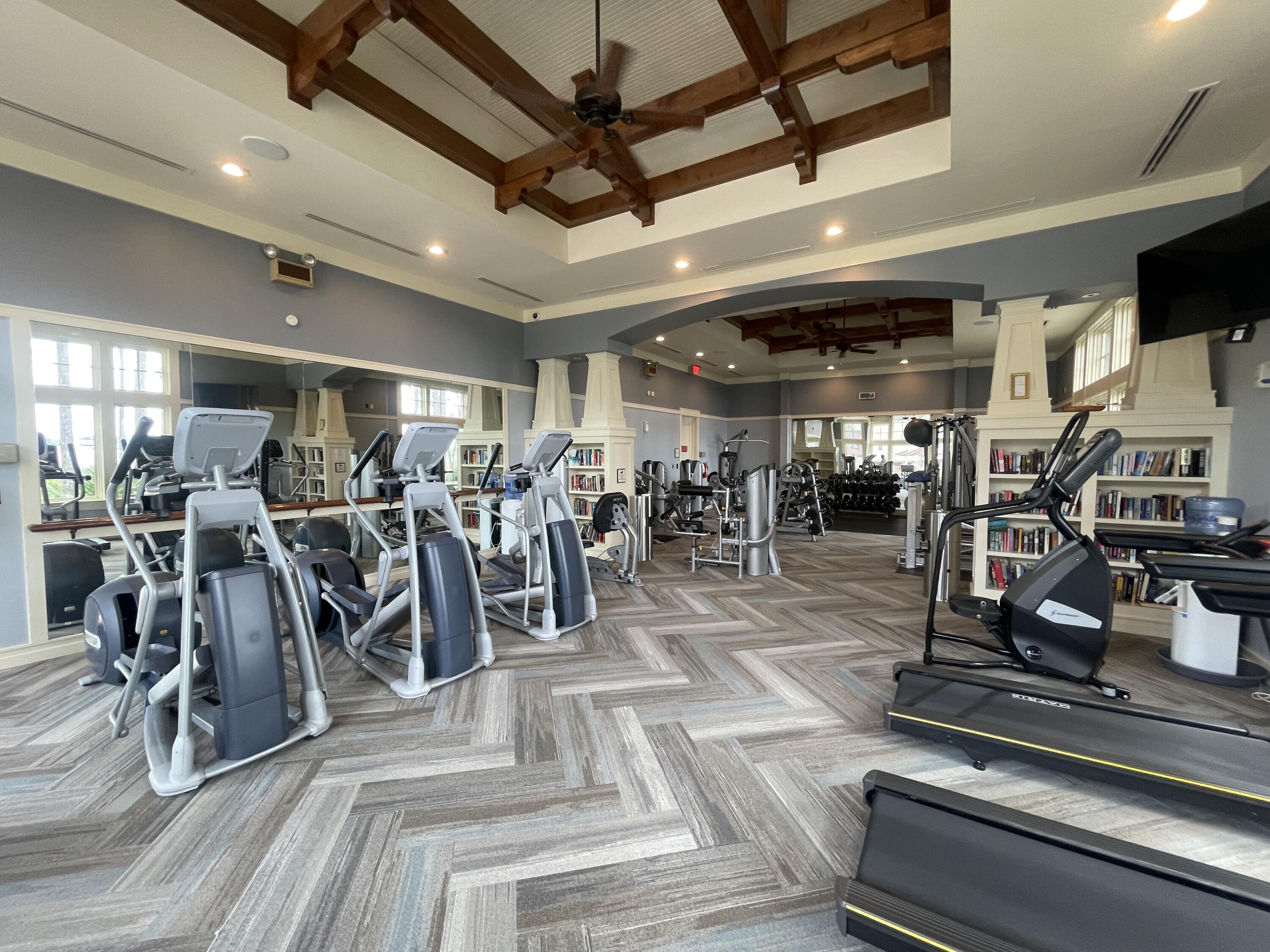 WILD HERON LAKESIDE LODGE - Residential