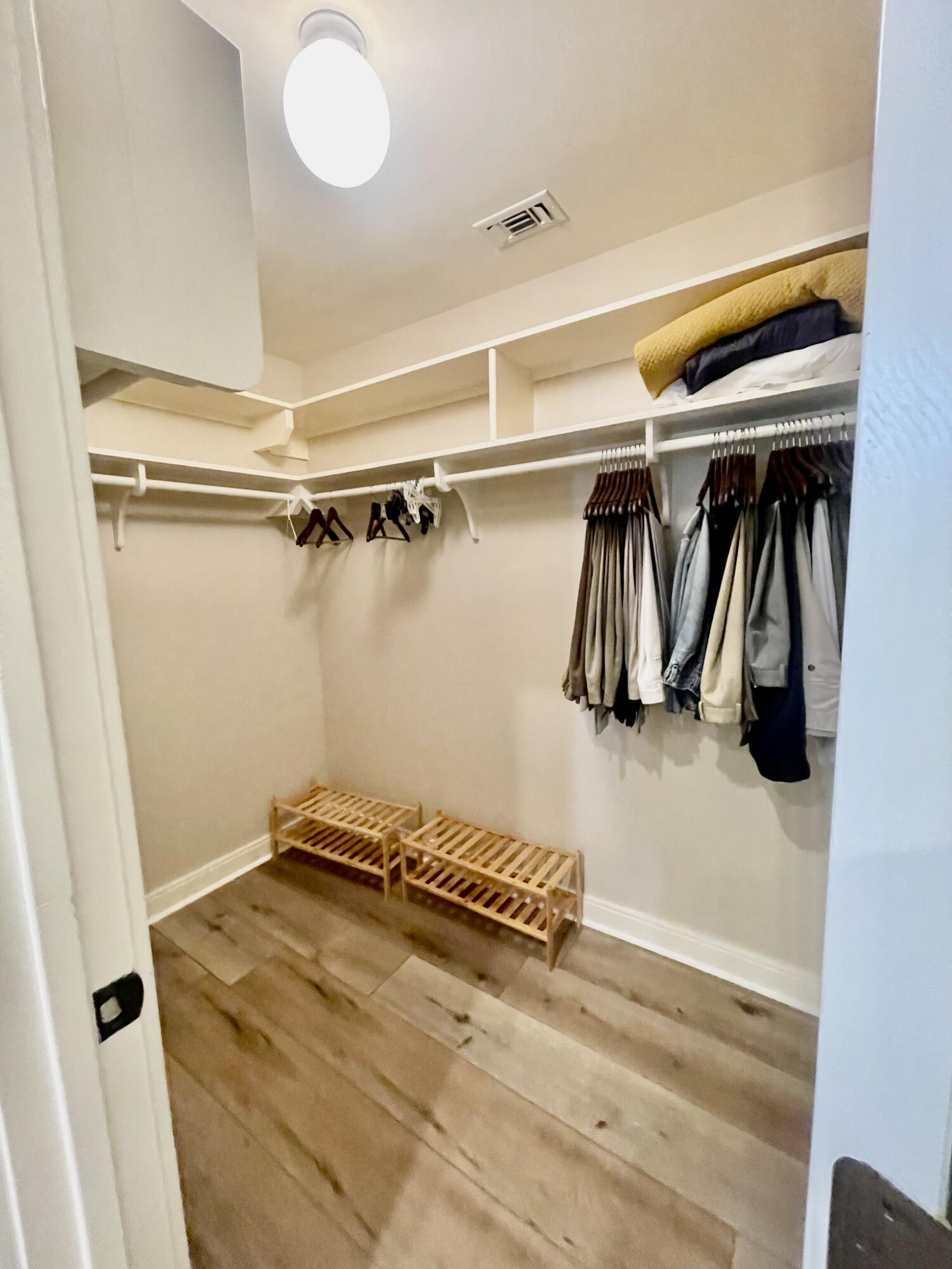 WILD HERON LAKESIDE LODGE - Residential