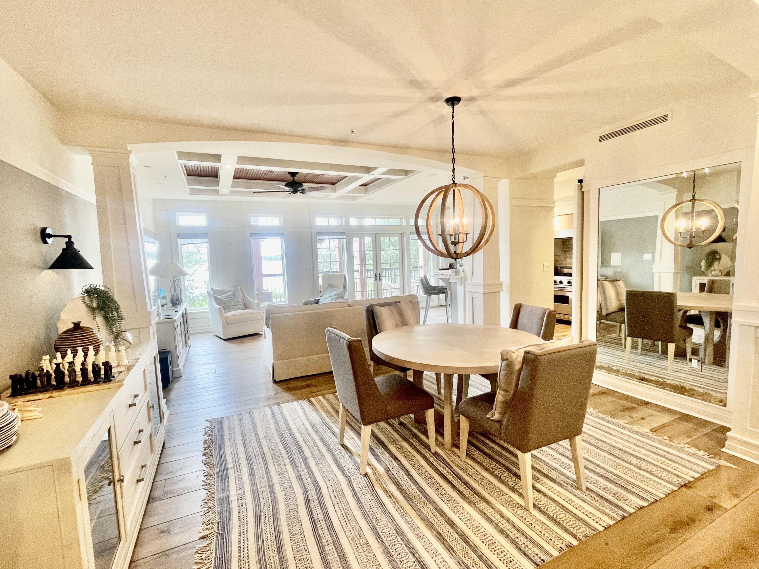 WILD HERON LAKESIDE LODGE - Residential