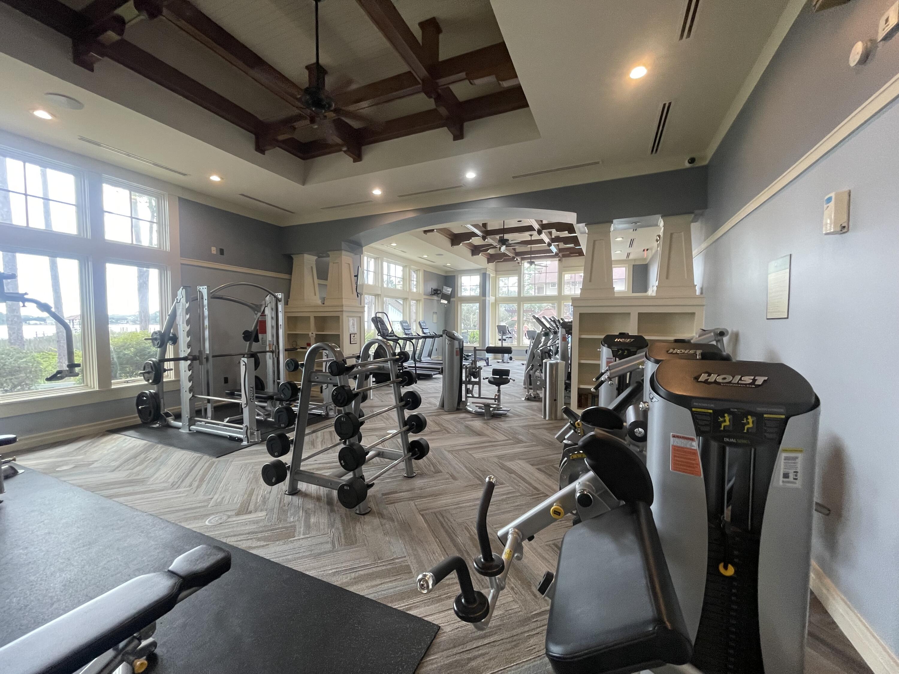 WILD HERON LAKESIDE LODGE - Residential