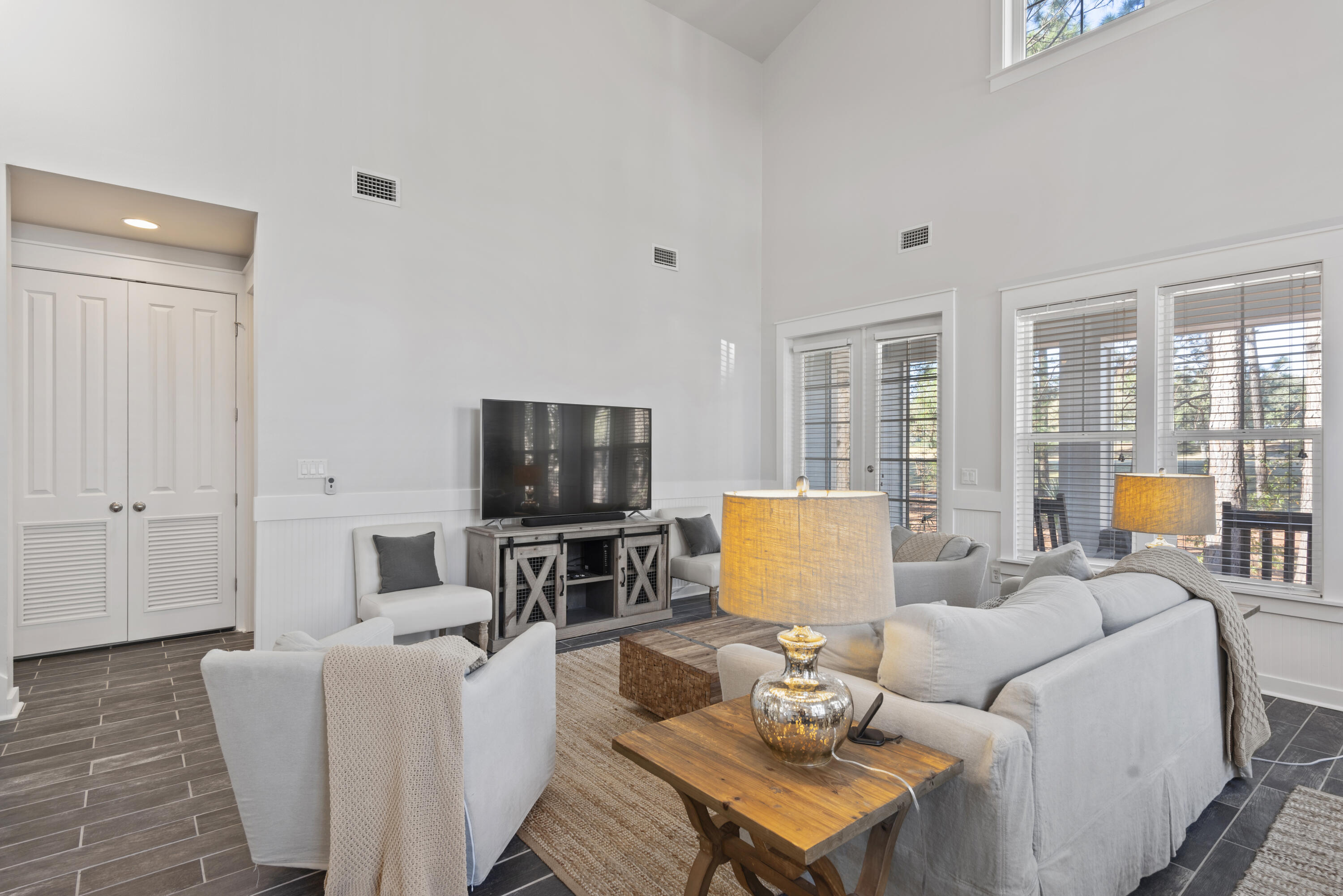 LAUREL GROVE - Residential