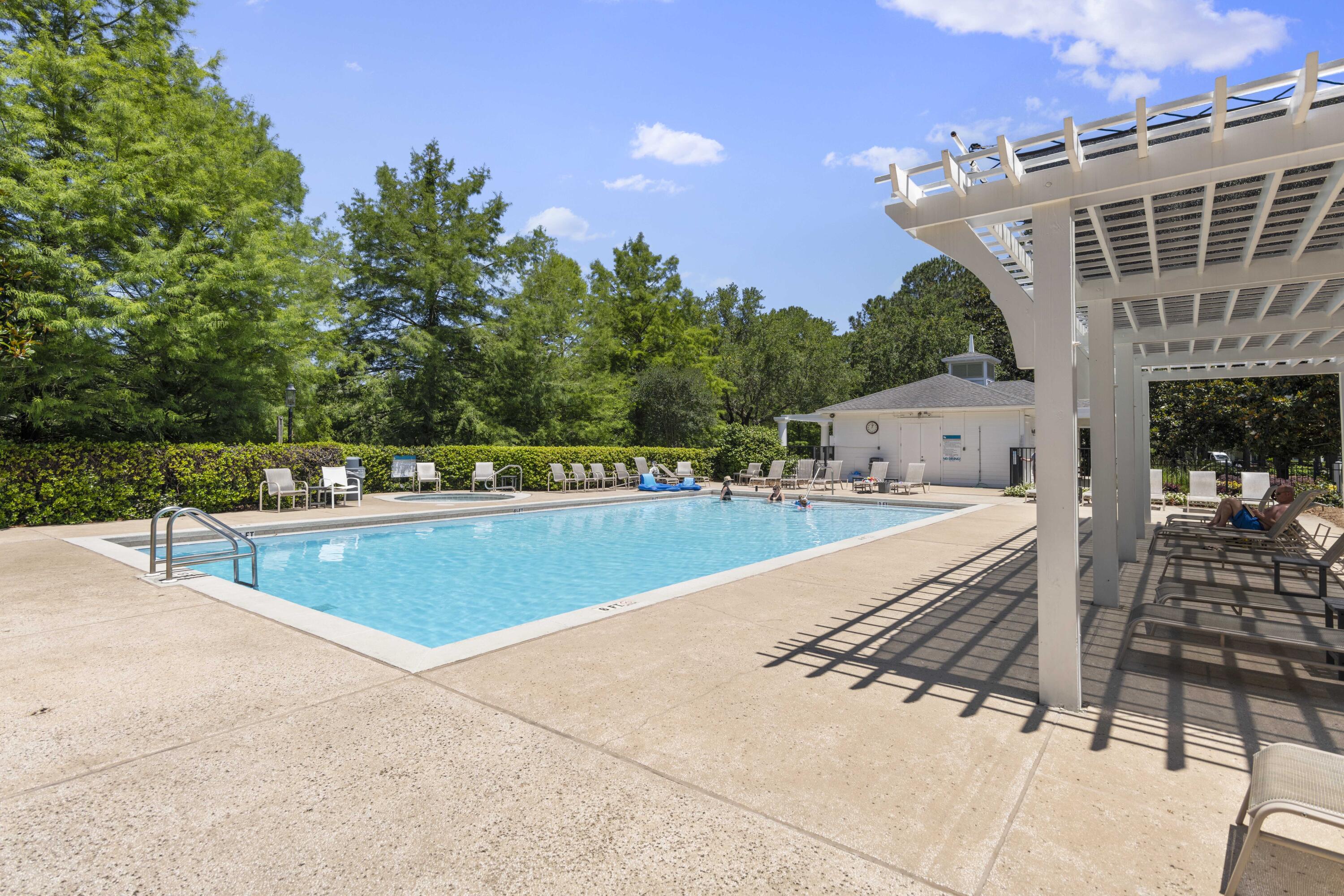 LAUREL GROVE - Residential