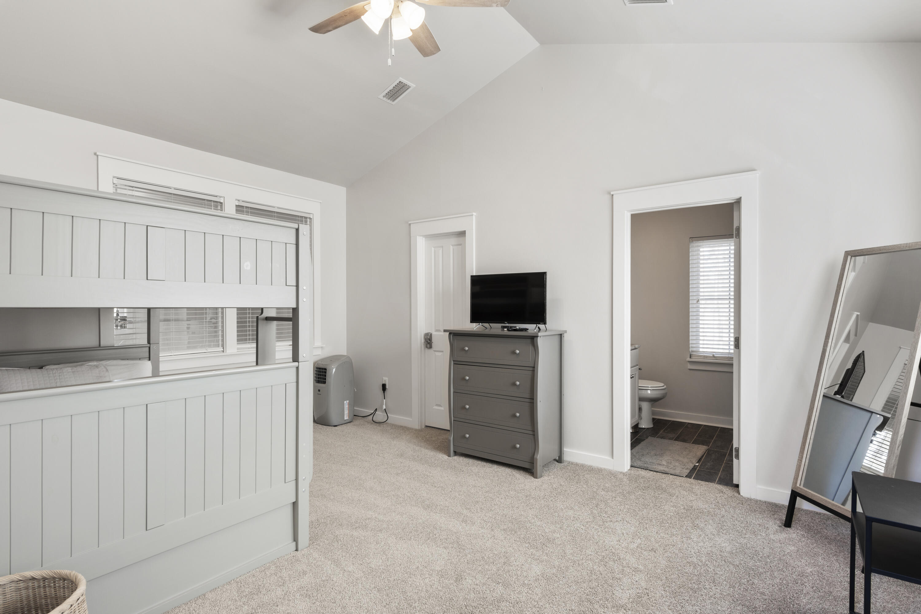 LAUREL GROVE - Residential