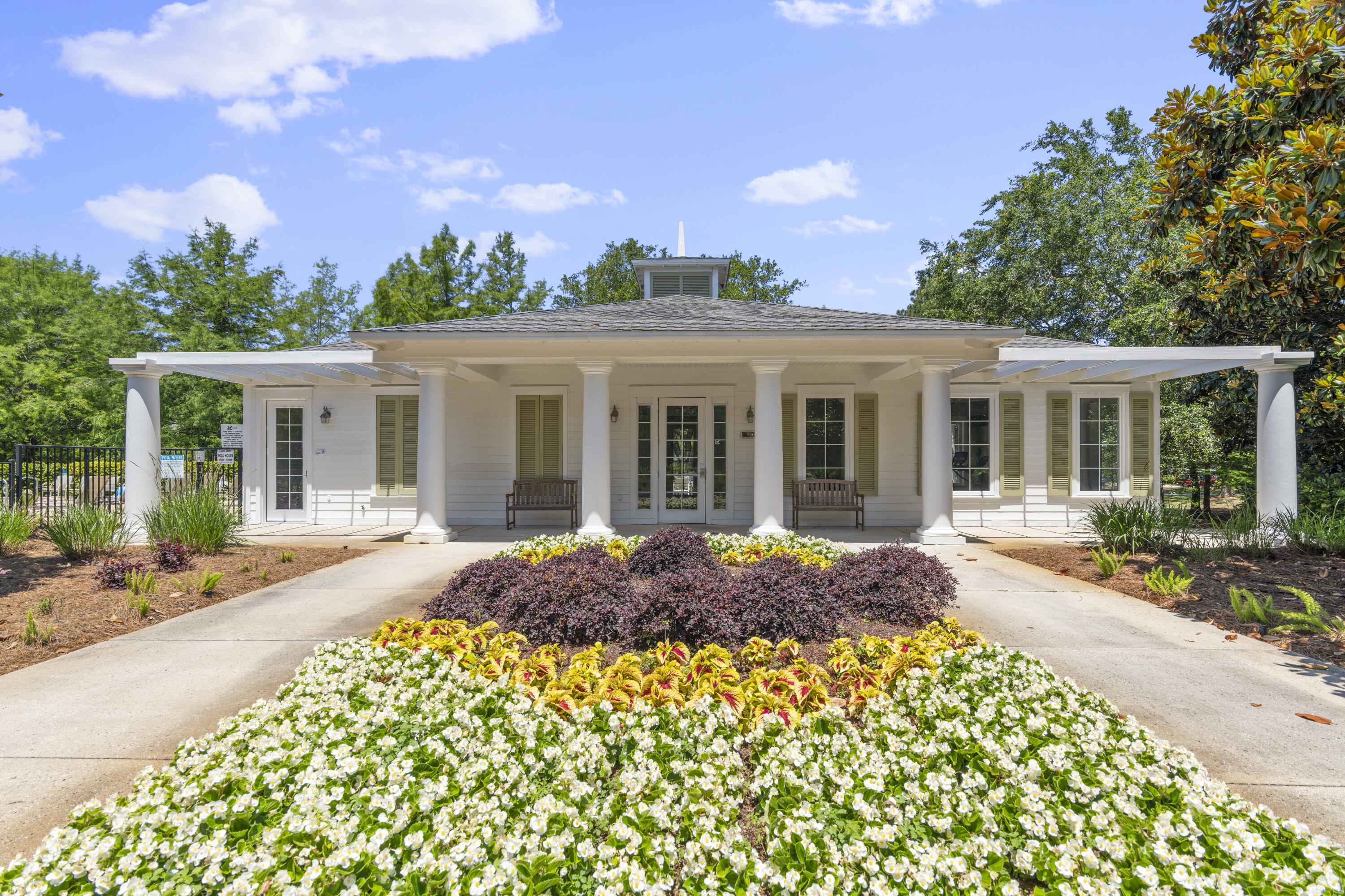 LAUREL GROVE - Residential