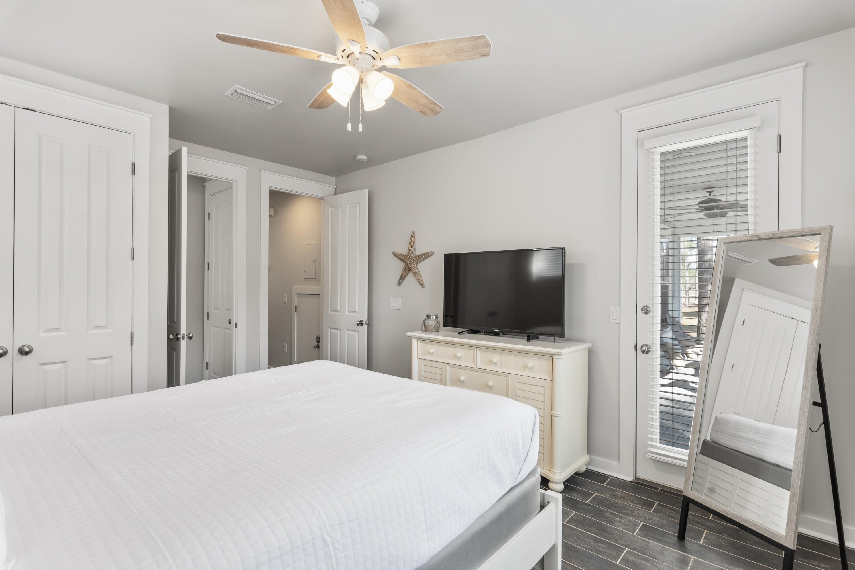 LAUREL GROVE - Residential