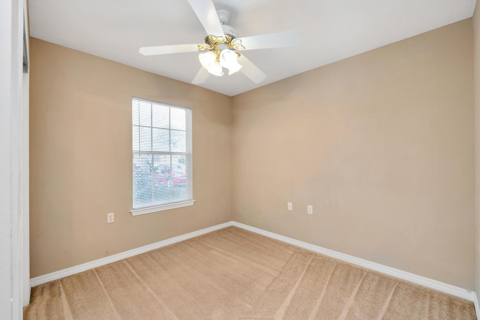 NO RECORDED SUBDIVISION - Residential