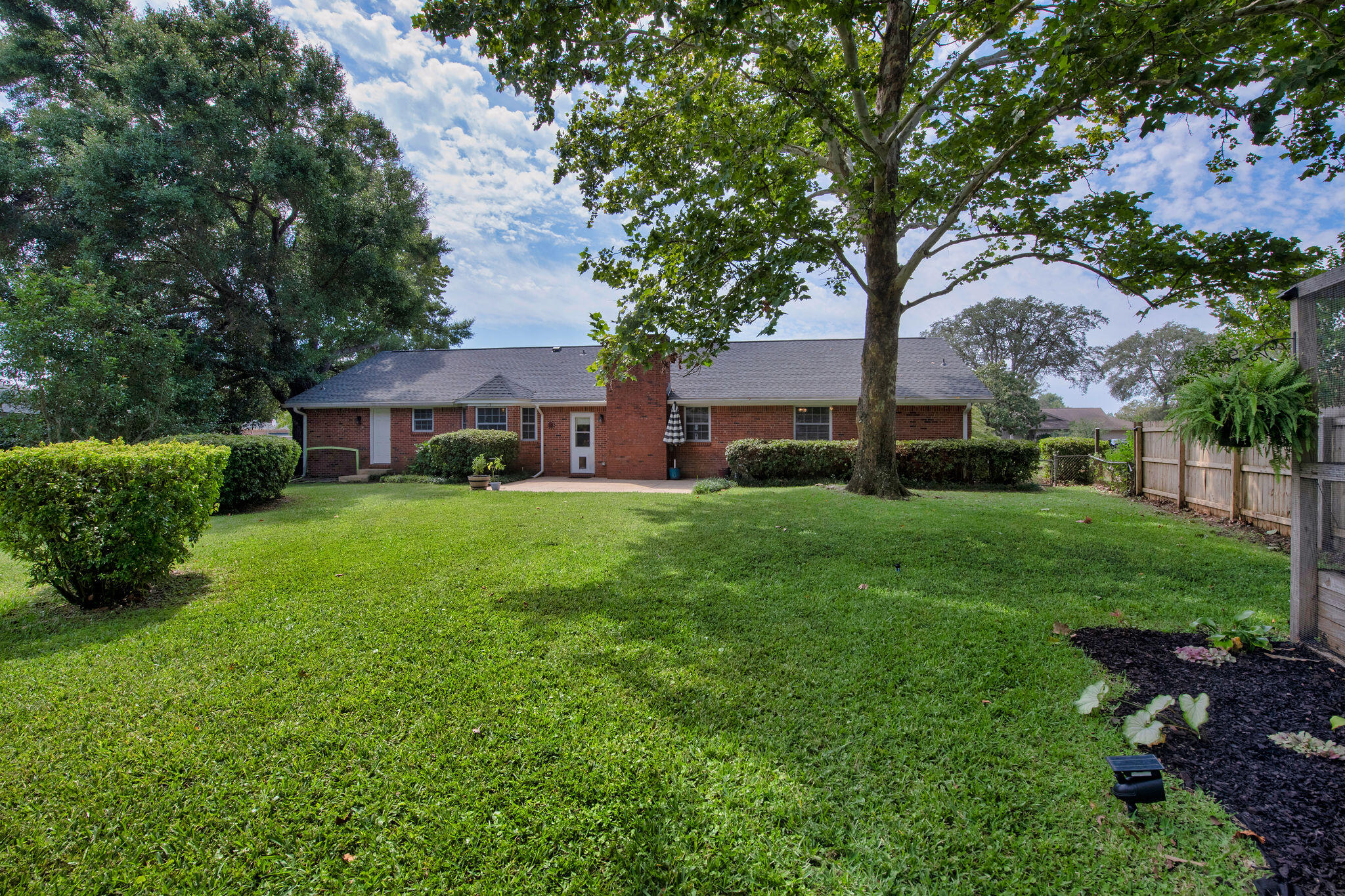 LAKE LORRAINE ESTATES - Residential