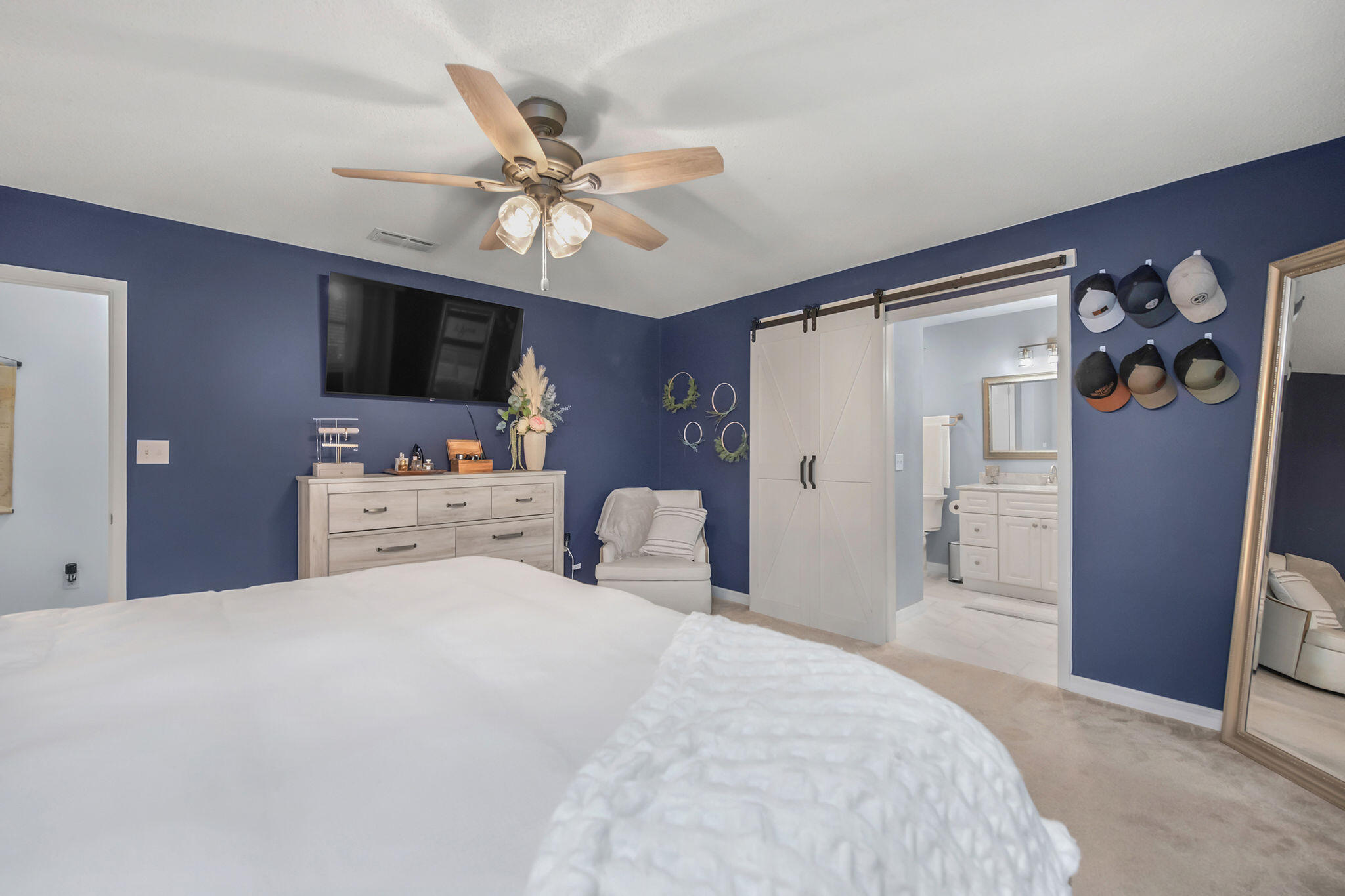 LAKE LORRAINE ESTATES - Residential