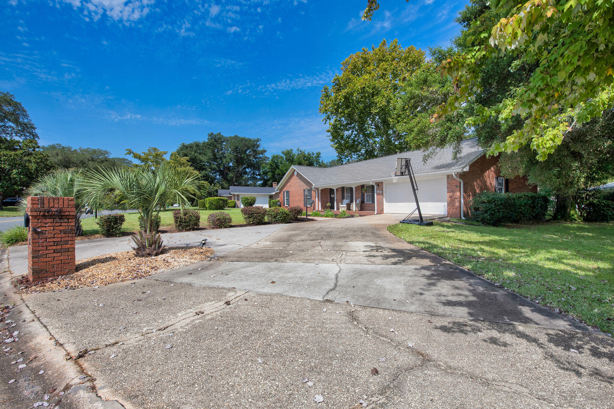 LAKE LORRAINE ESTATES - Residential