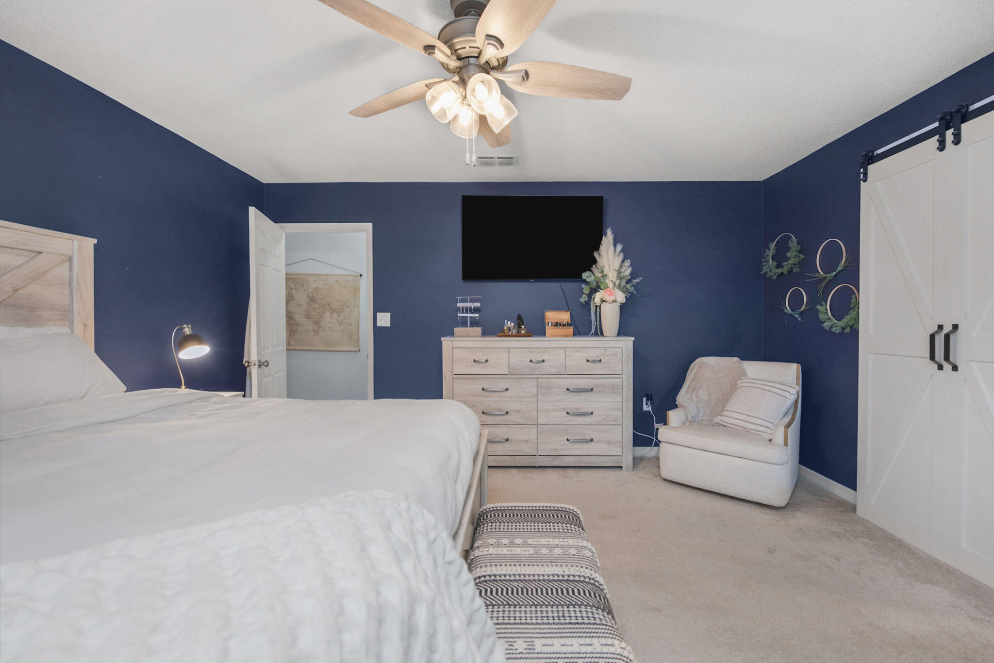 LAKE LORRAINE ESTATES - Residential