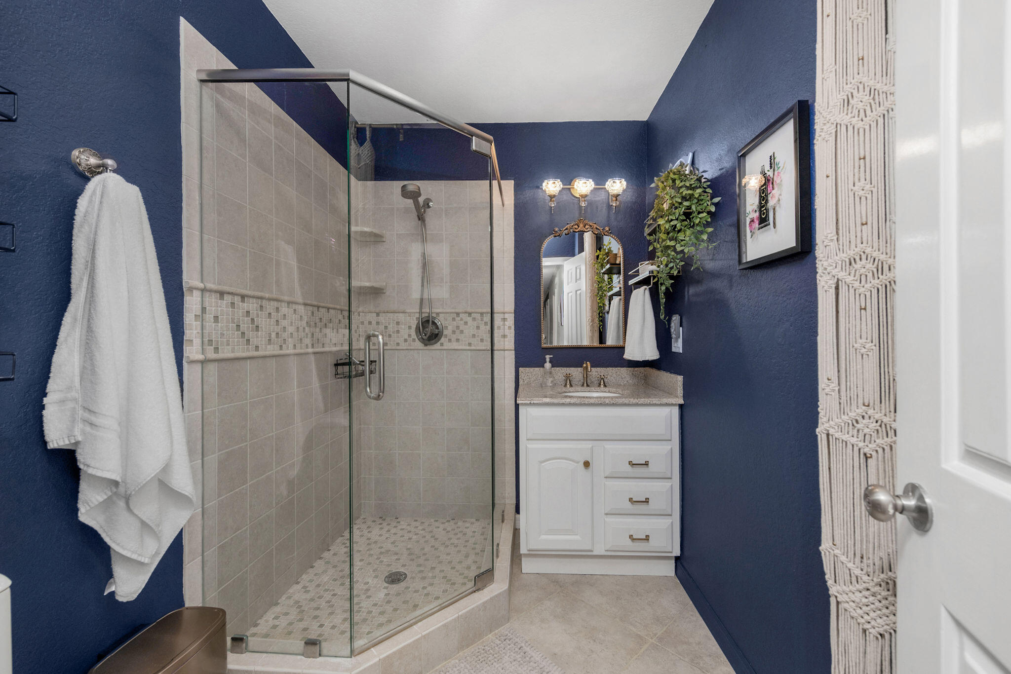 LAKE LORRAINE ESTATES - Residential