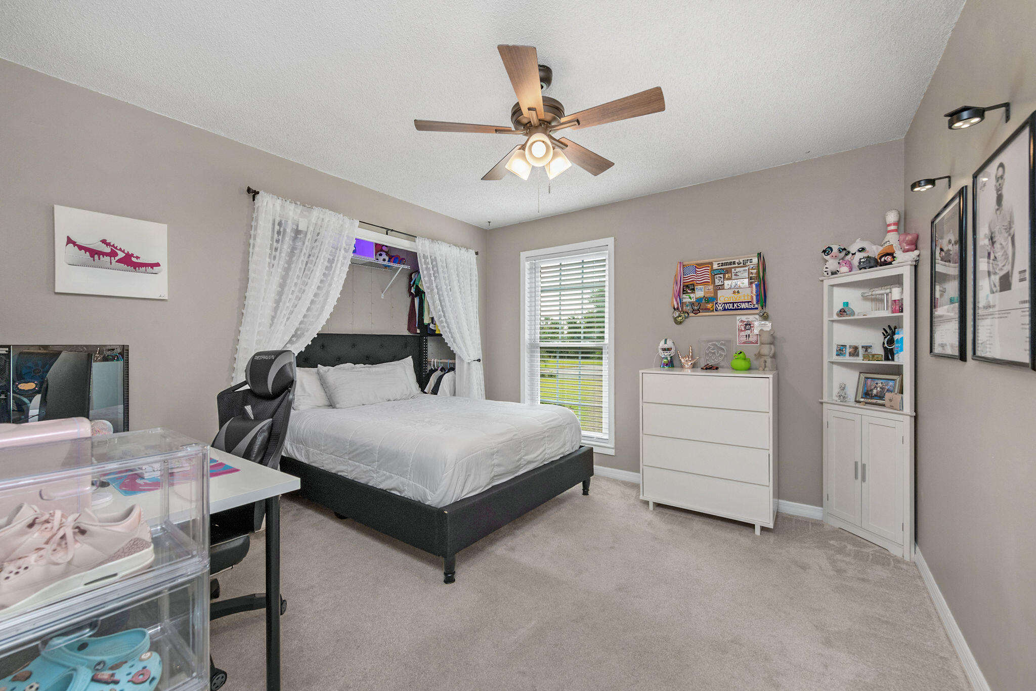 LAKE LORRAINE ESTATES - Residential