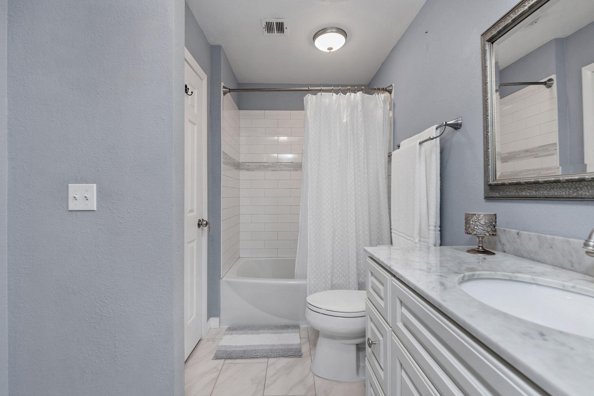 LAKE LORRAINE ESTATES - Residential