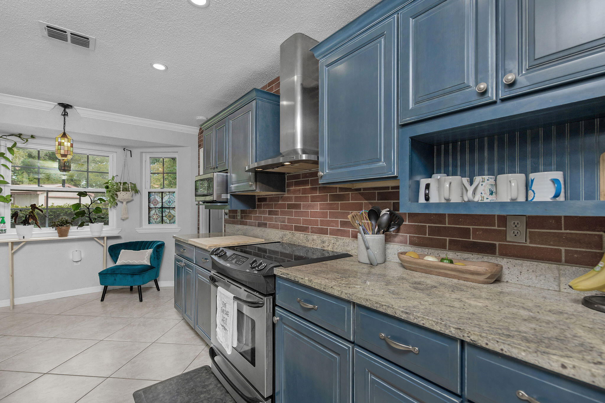 LAKE LORRAINE ESTATES - Residential