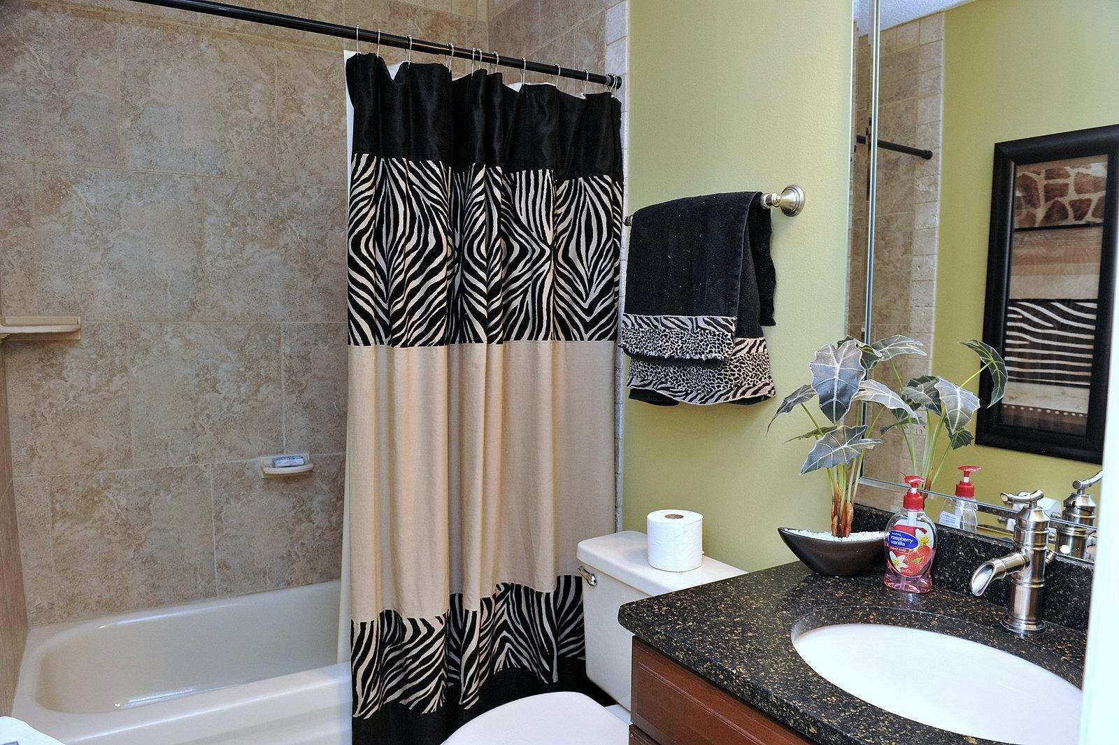 LINKSIDE VILLAGE UNIT 1 - Residential