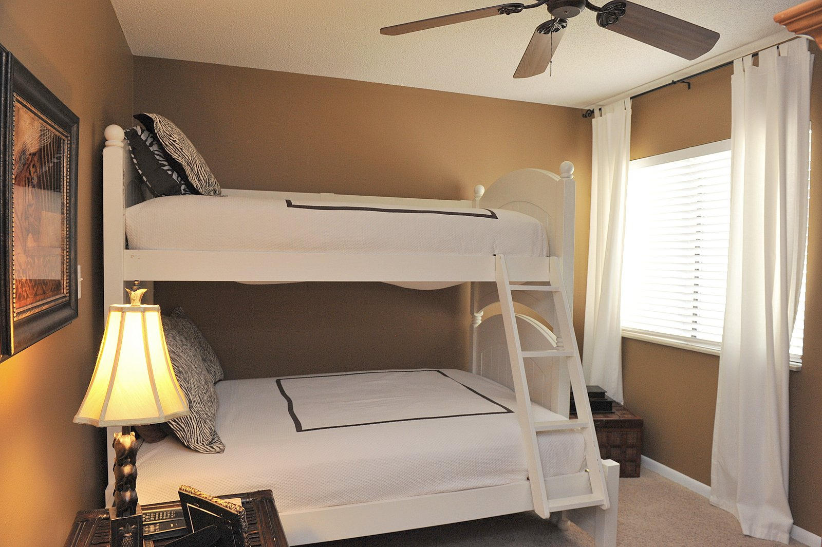 LINKSIDE VILLAGE UNIT 1 - Residential