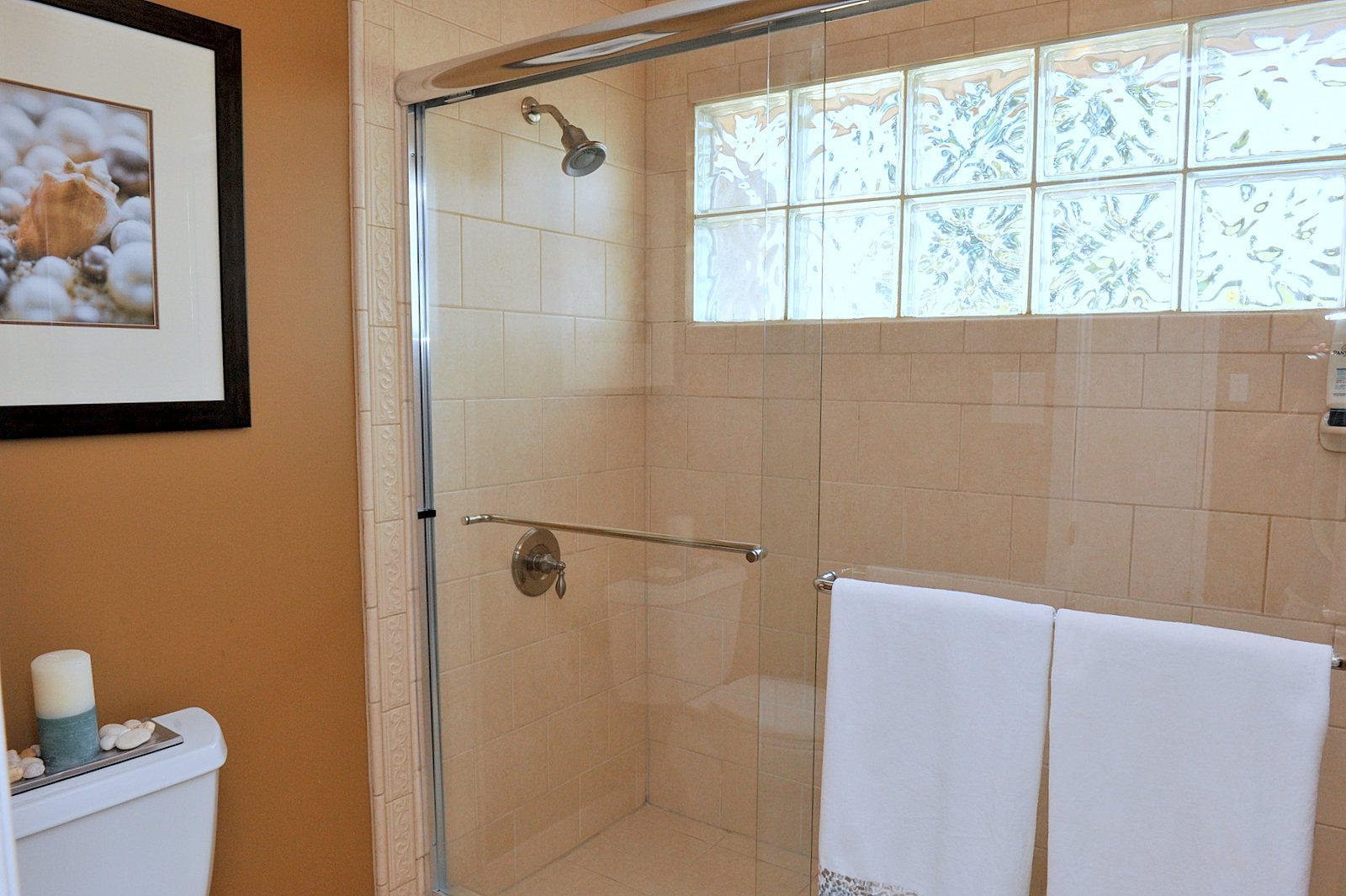 LINKSIDE VILLAGE UNIT 1 - Residential