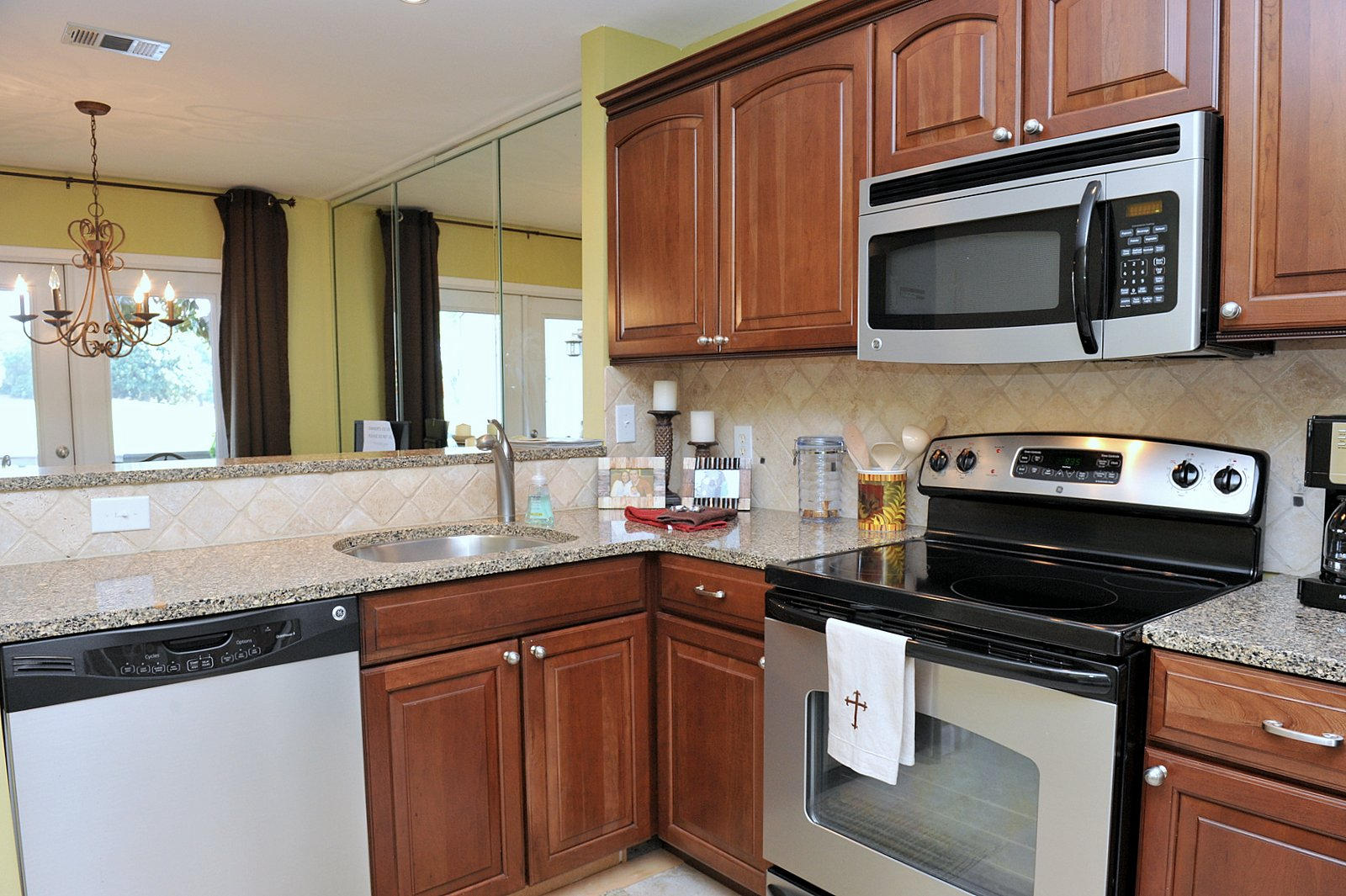 LINKSIDE VILLAGE UNIT 1 - Residential