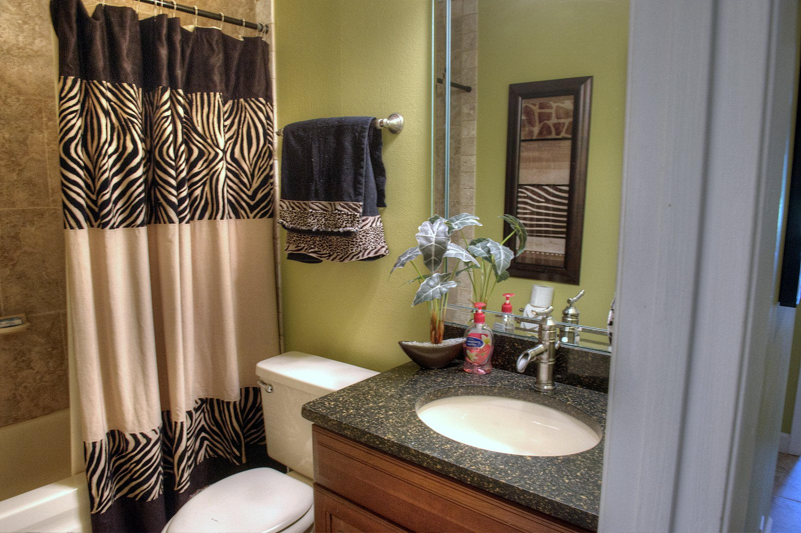 LINKSIDE VILLAGE UNIT 1 - Residential