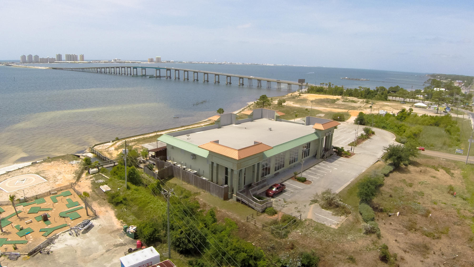 10,800 sf restaurant space with 273 waterfront feet.