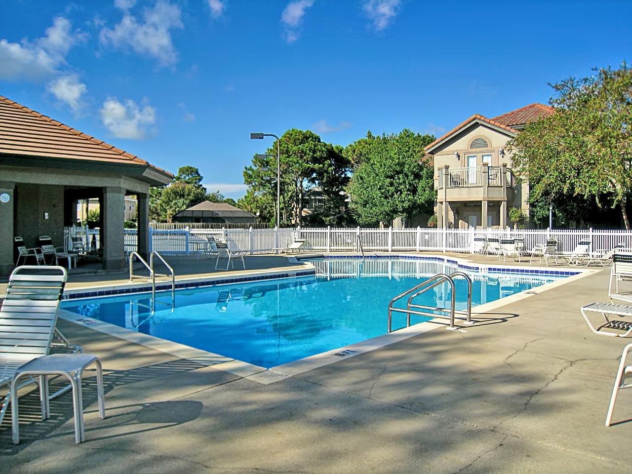 EMERALD BAY PH 1-B - Residential