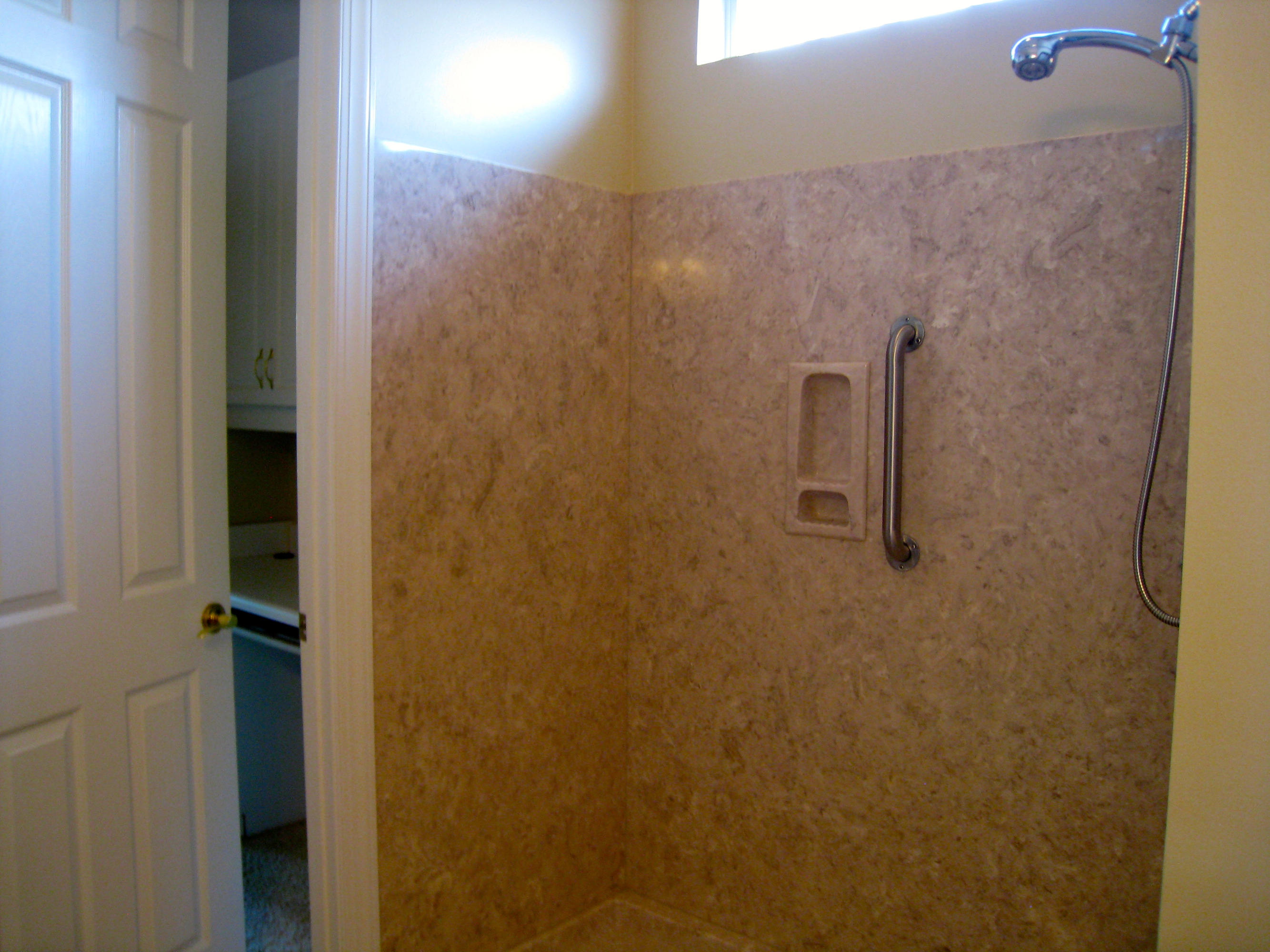 EMERALD BAY PH 1-B - Residential