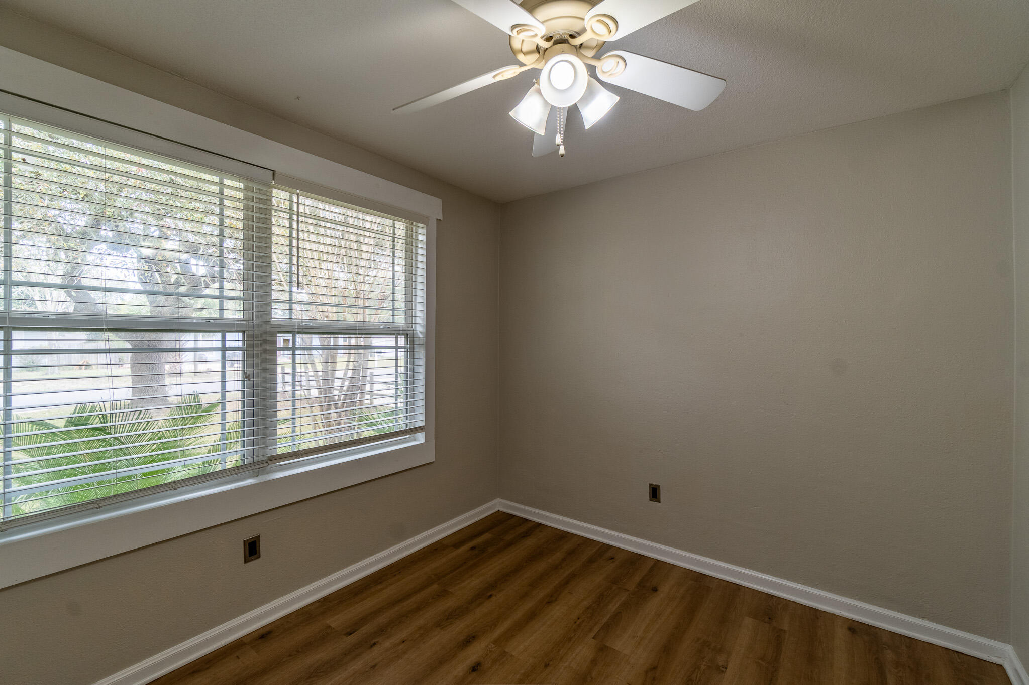 GARNIERS BEACH - Residential