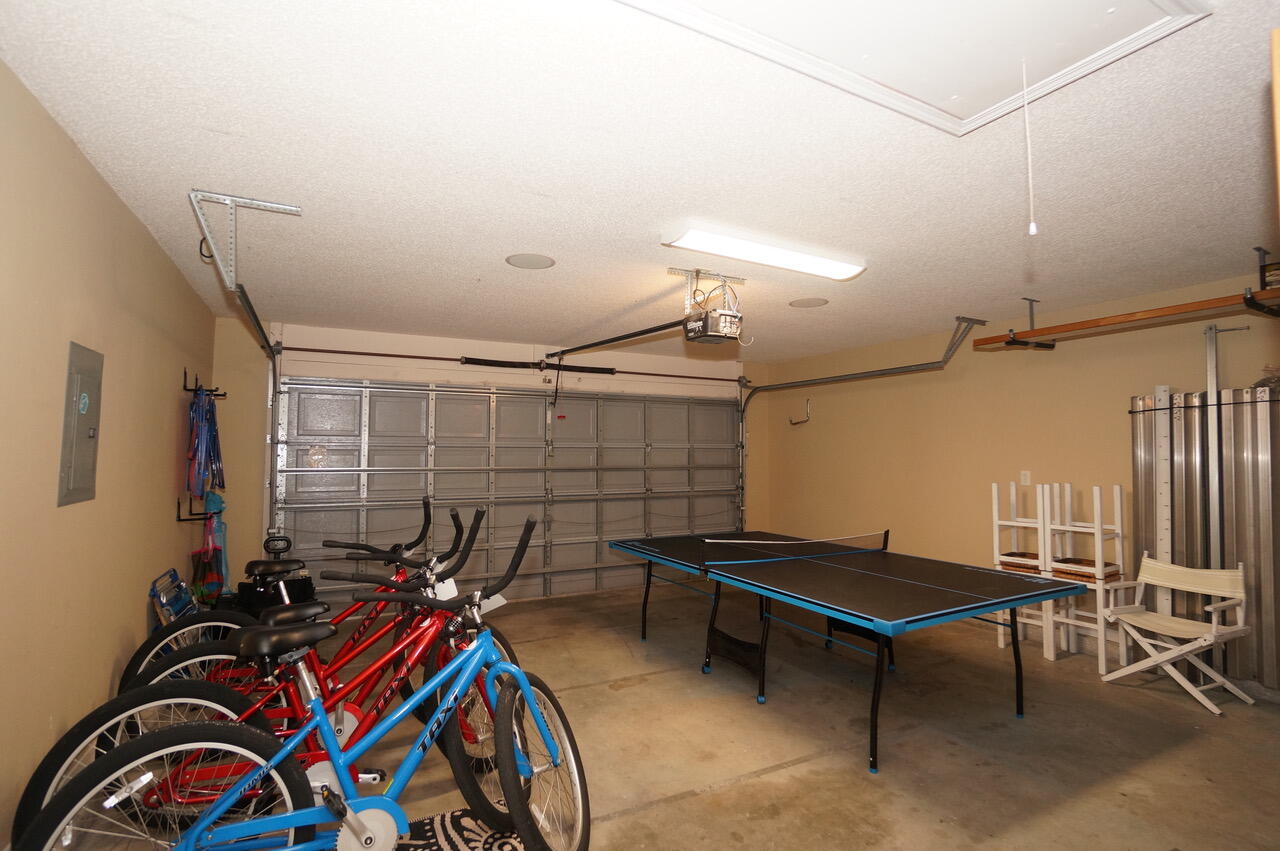 PARADISE RETREAT - Residential