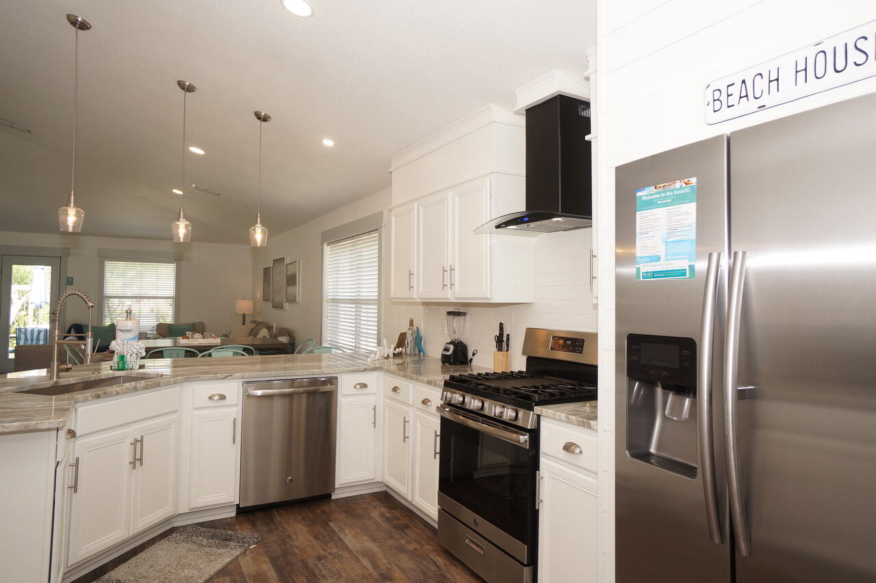 PARADISE RETREAT - Residential