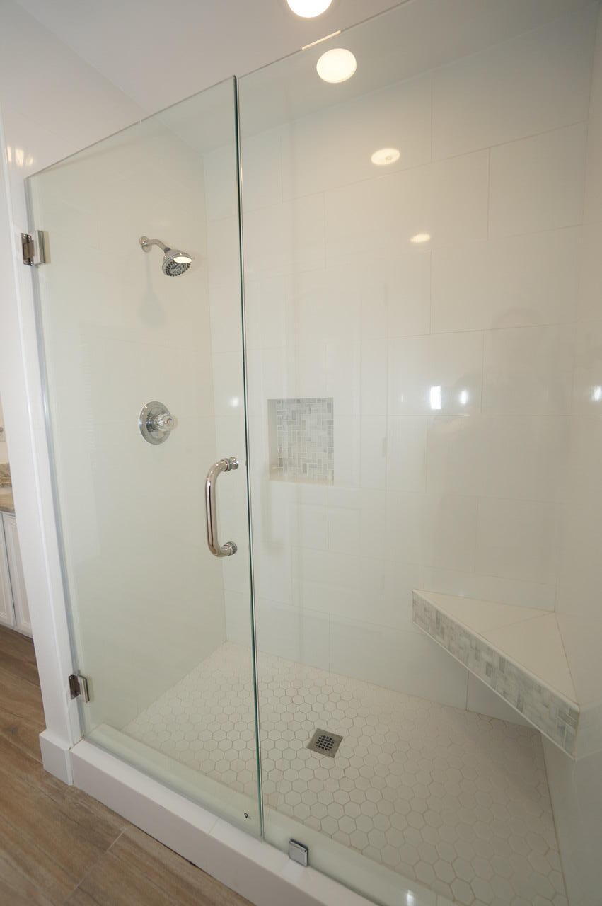 PARADISE RETREAT - Residential