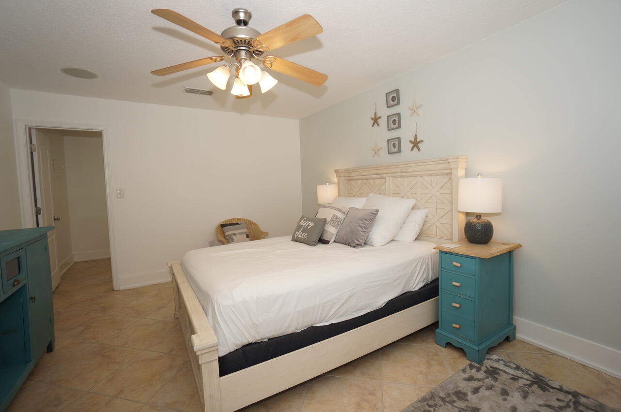 PARADISE RETREAT - Residential