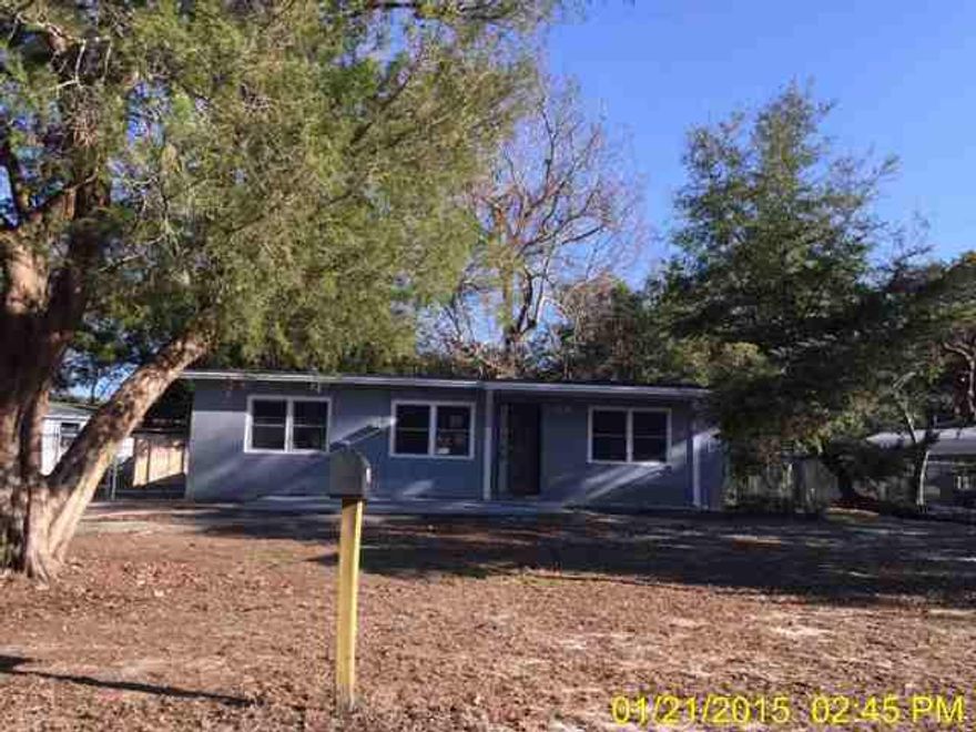 Great Investment Opportunity!! This is solid built 3 Bed, 2 Bath home with tons of potential...Don't miss out! Prior to seller receipt & approval of the full title package from foreclosure, title to the Property will be conveyed by a quit claim deed. Property was built prior to 1978 and lead based paint potentially exists.