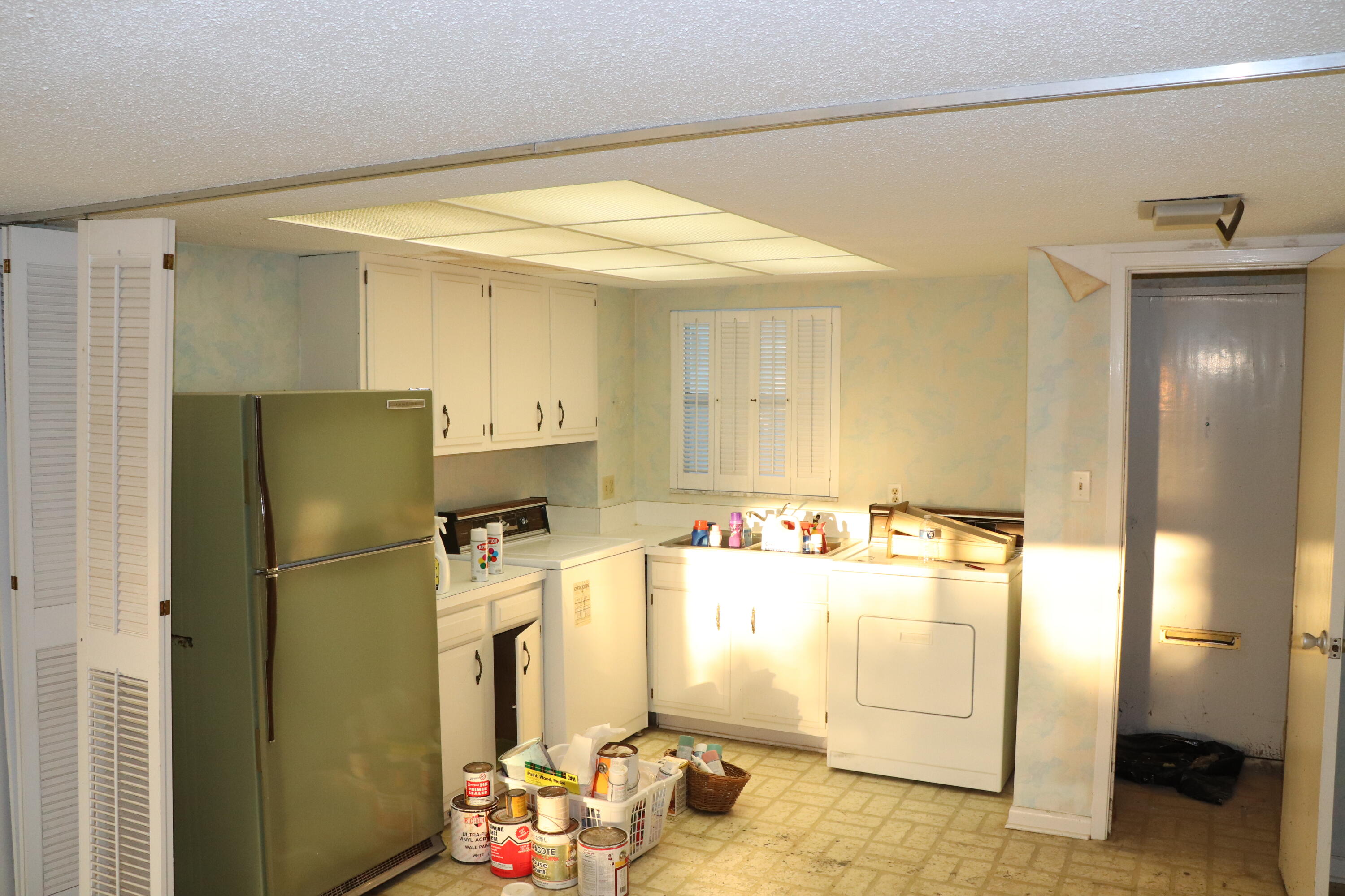 EL MATADOR CONDO - Residential