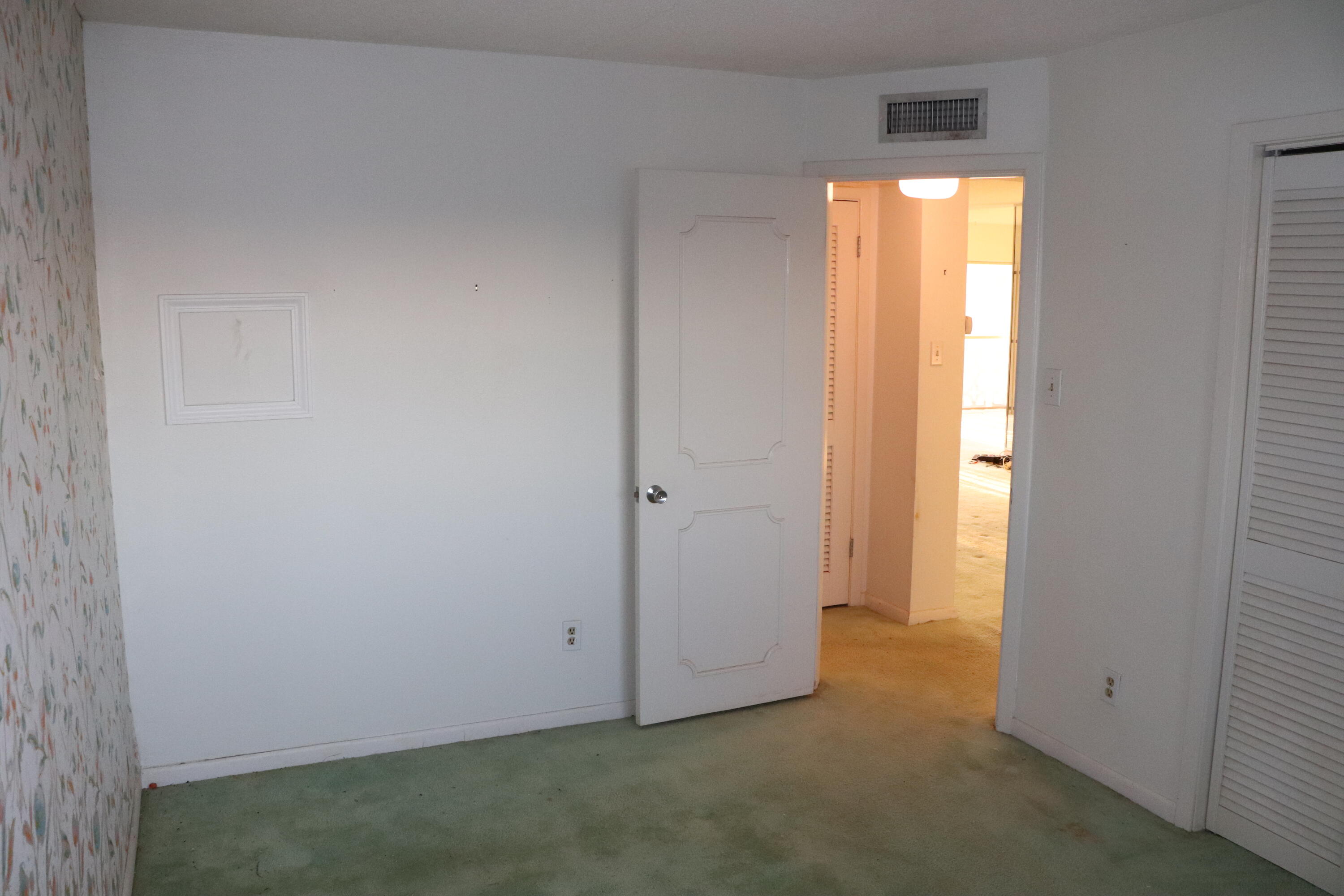 EL MATADOR CONDO - Residential