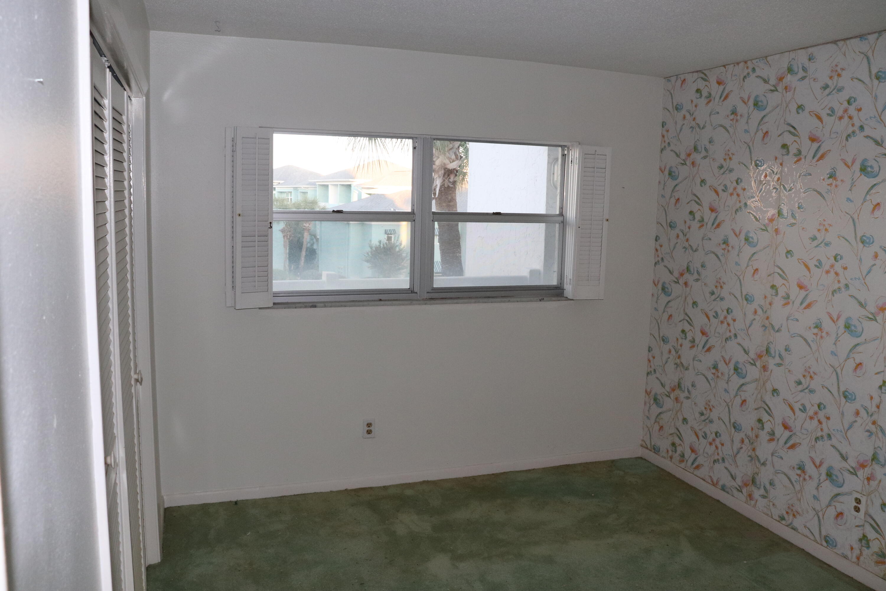 EL MATADOR CONDO - Residential