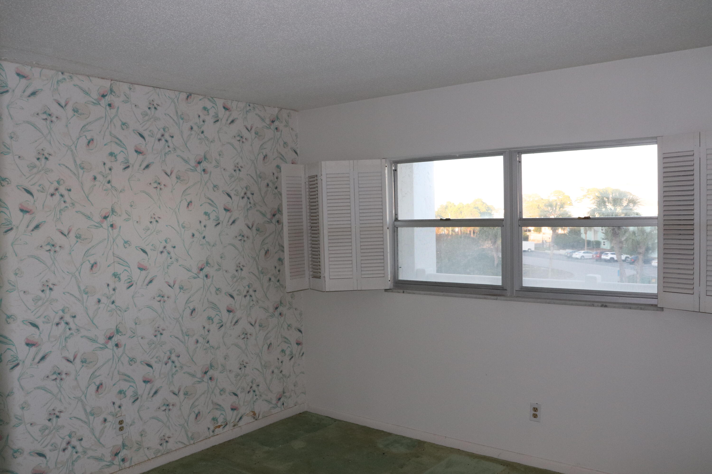 EL MATADOR CONDO - Residential