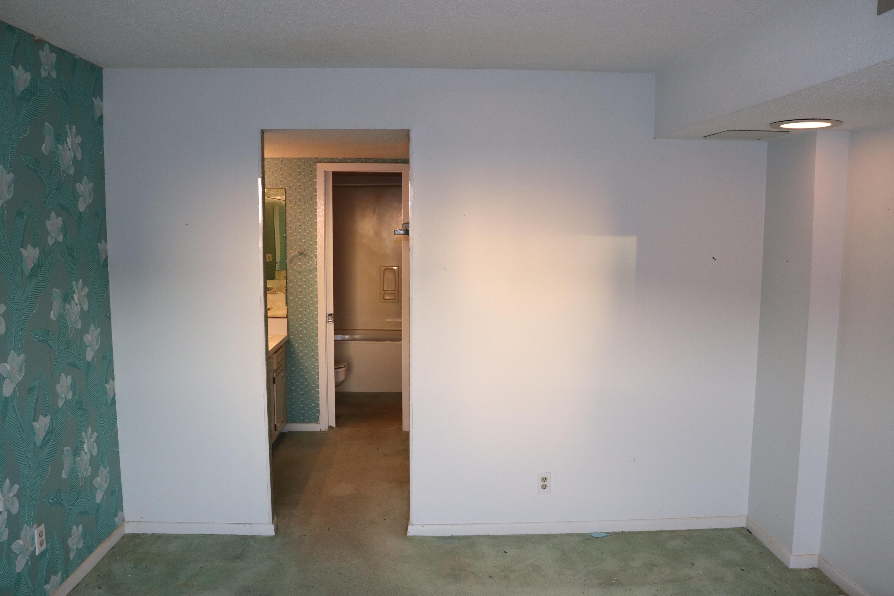 EL MATADOR CONDO - Residential