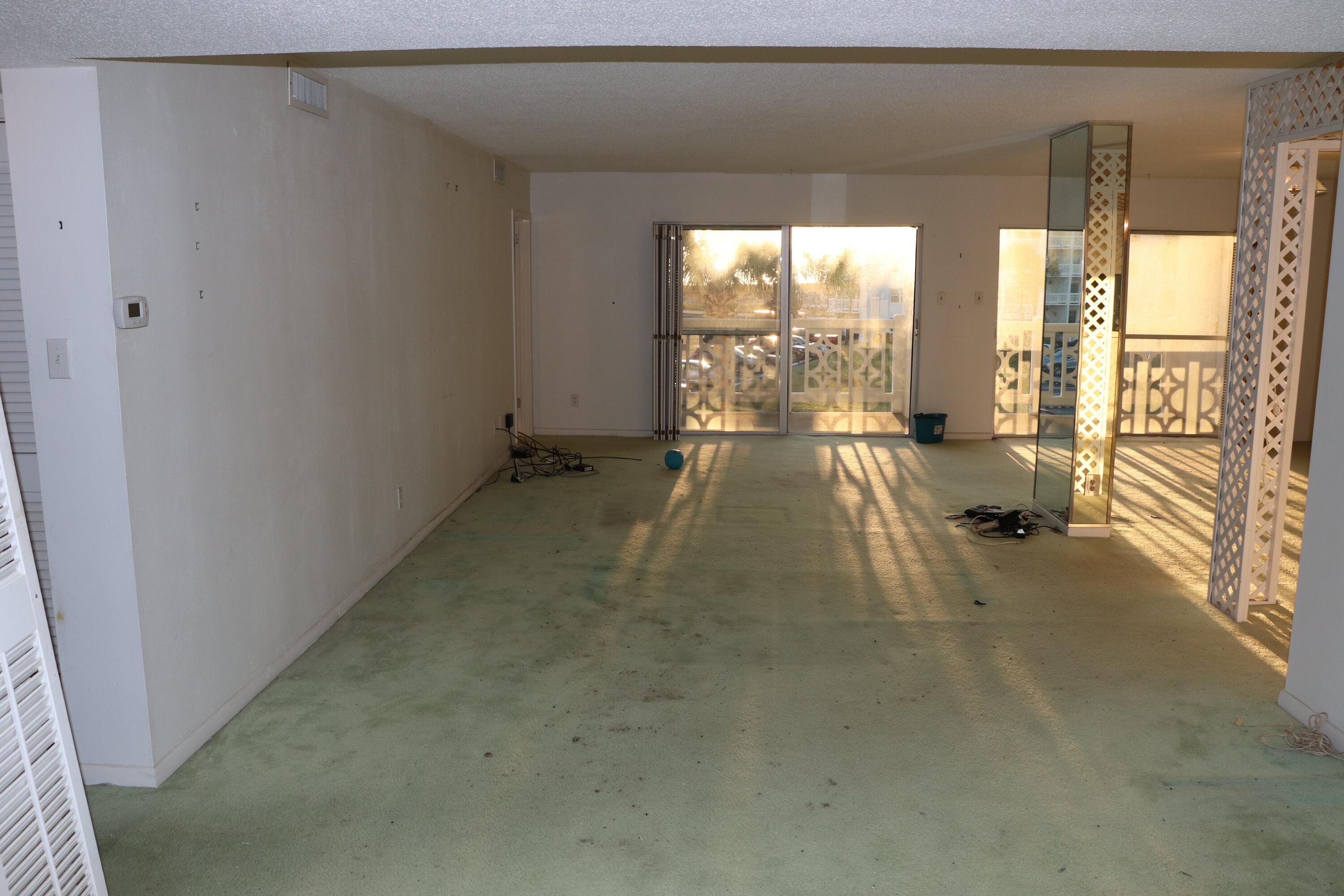 EL MATADOR CONDO - Residential