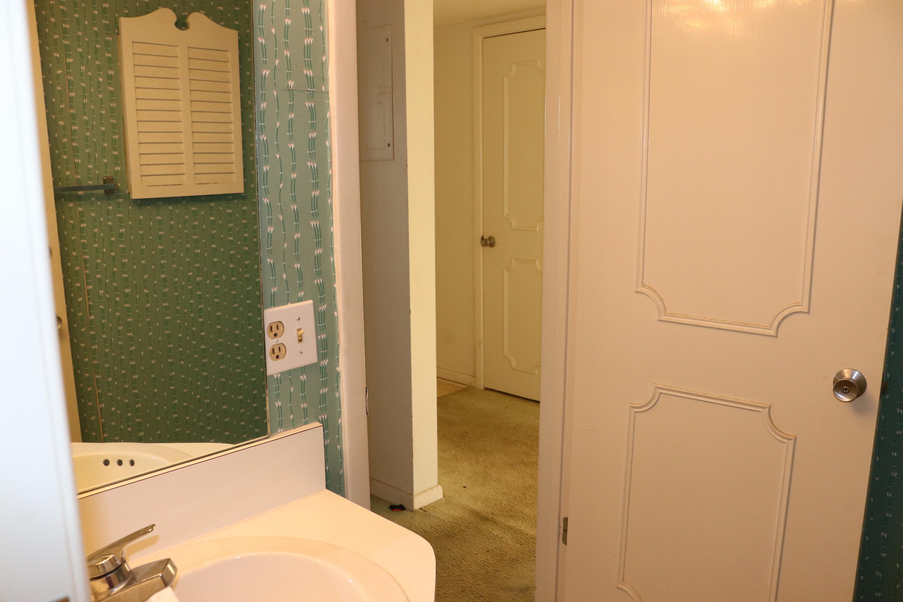 EL MATADOR CONDO - Residential