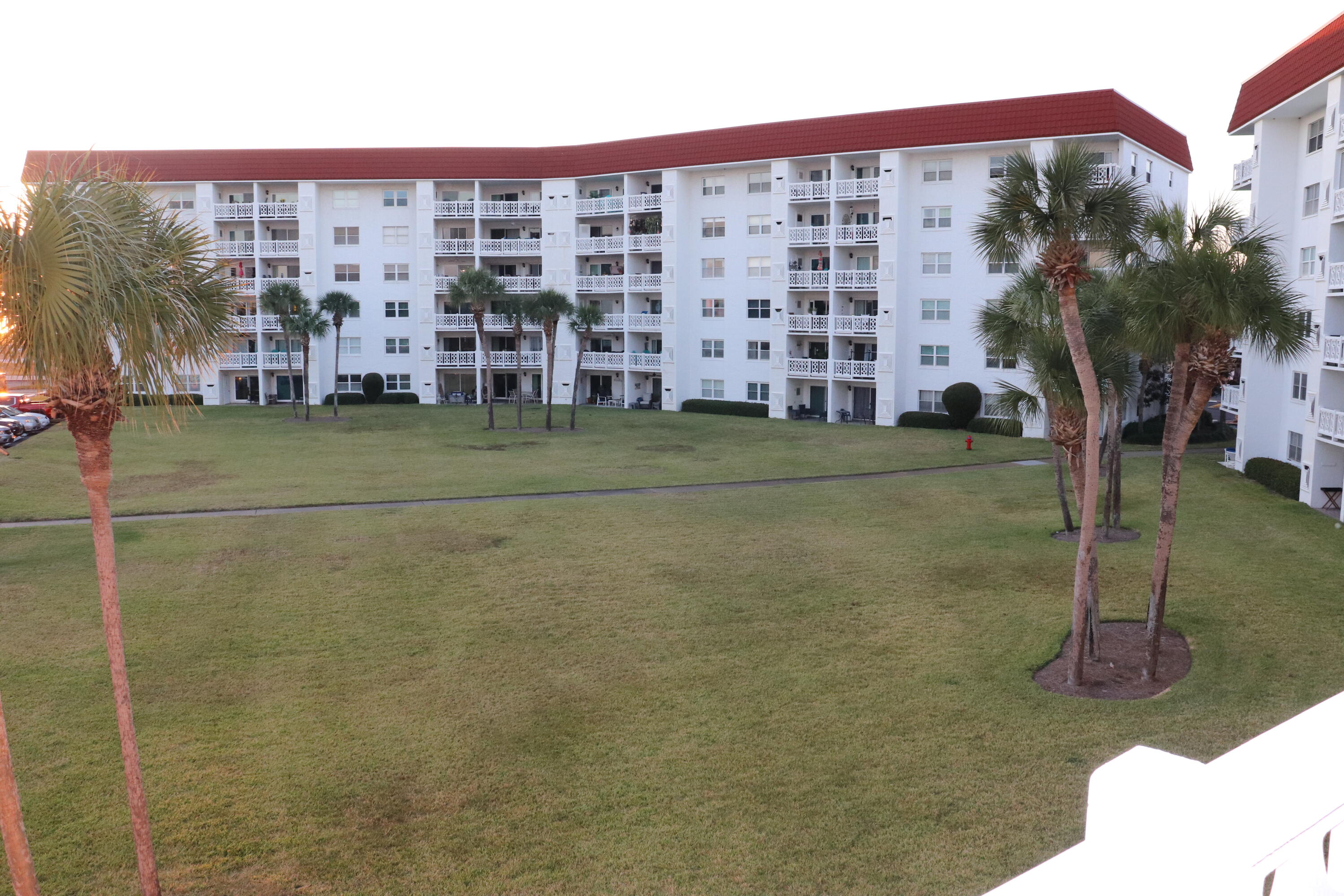 EL MATADOR CONDO - Residential