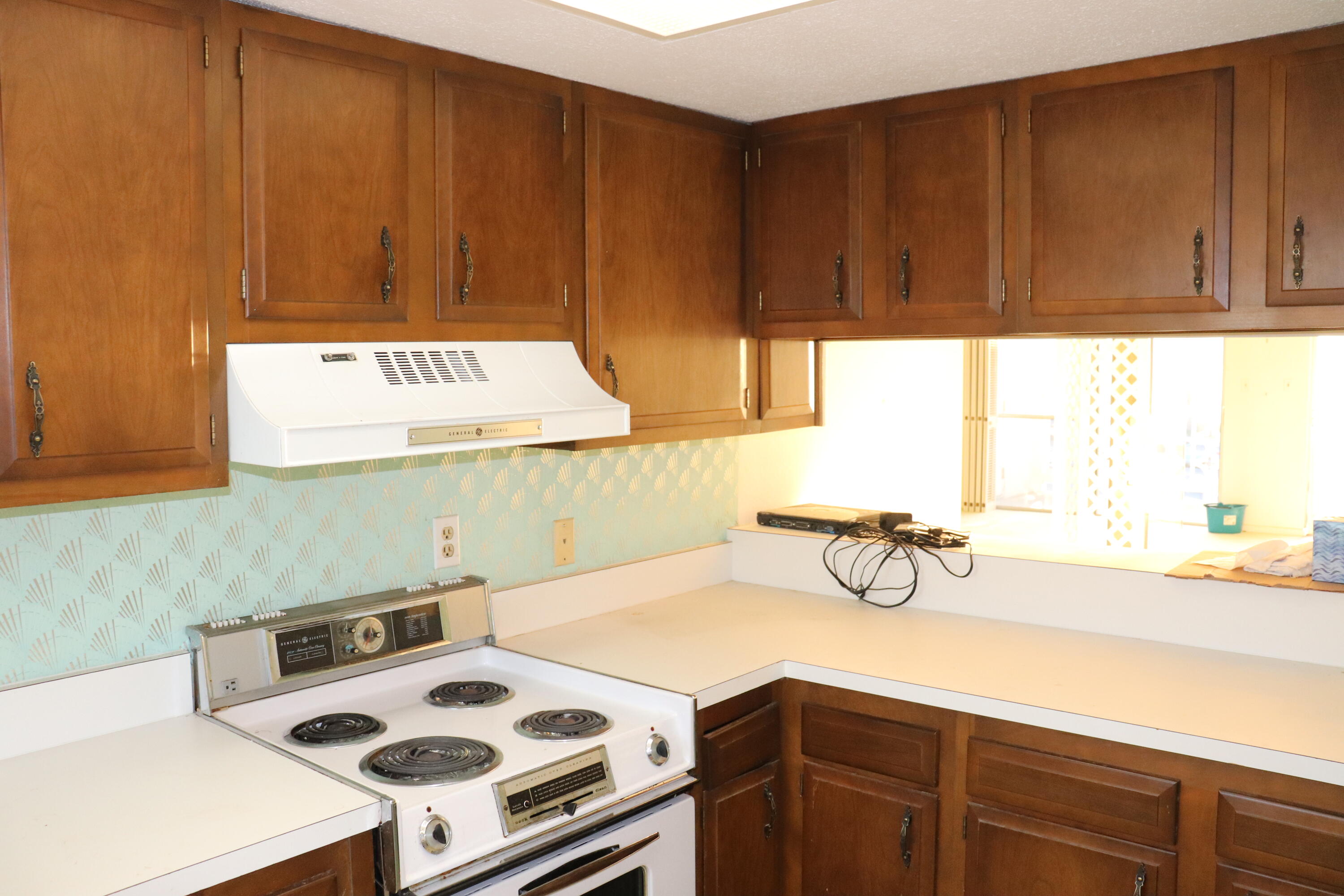 EL MATADOR CONDO - Residential