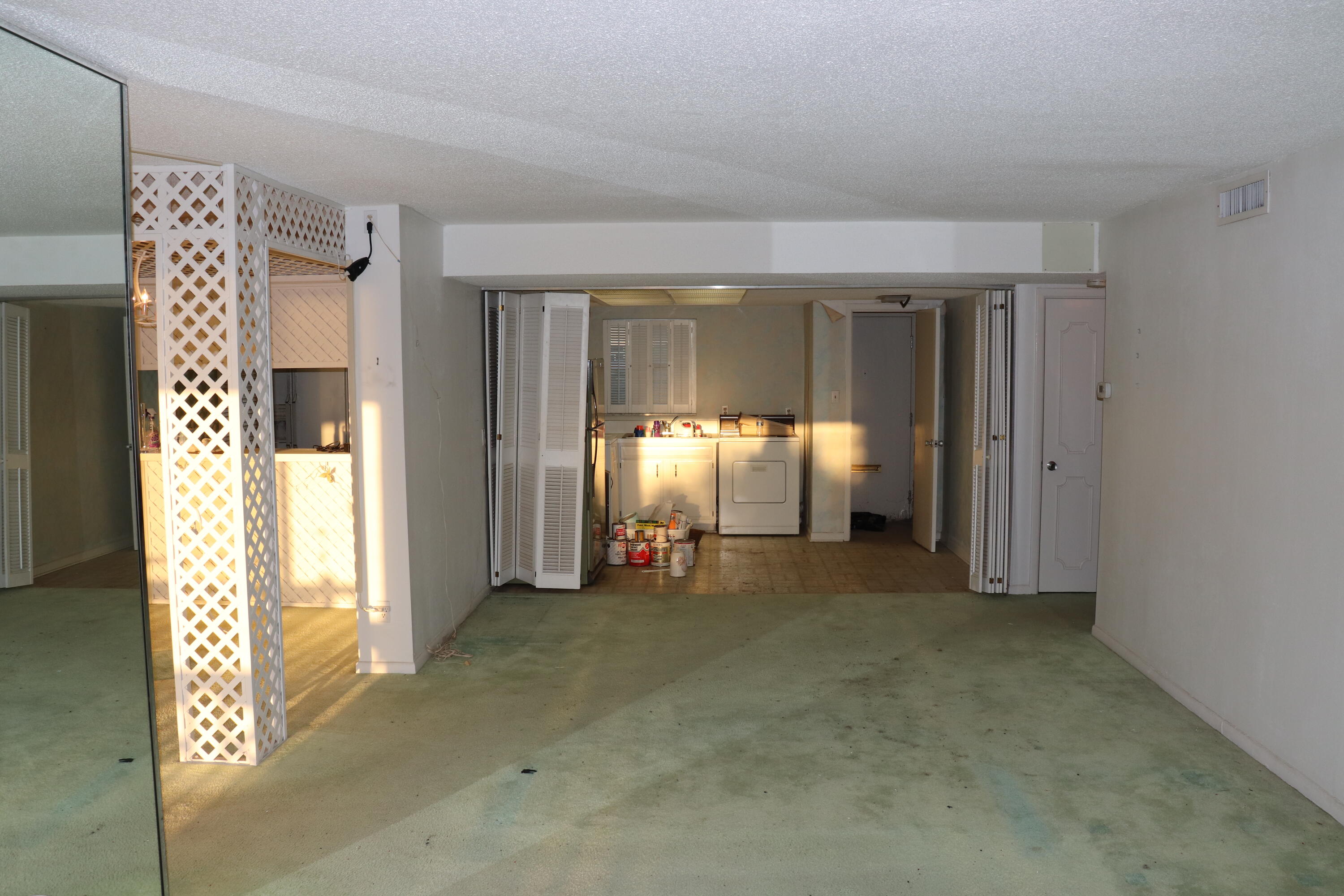 EL MATADOR CONDO - Residential