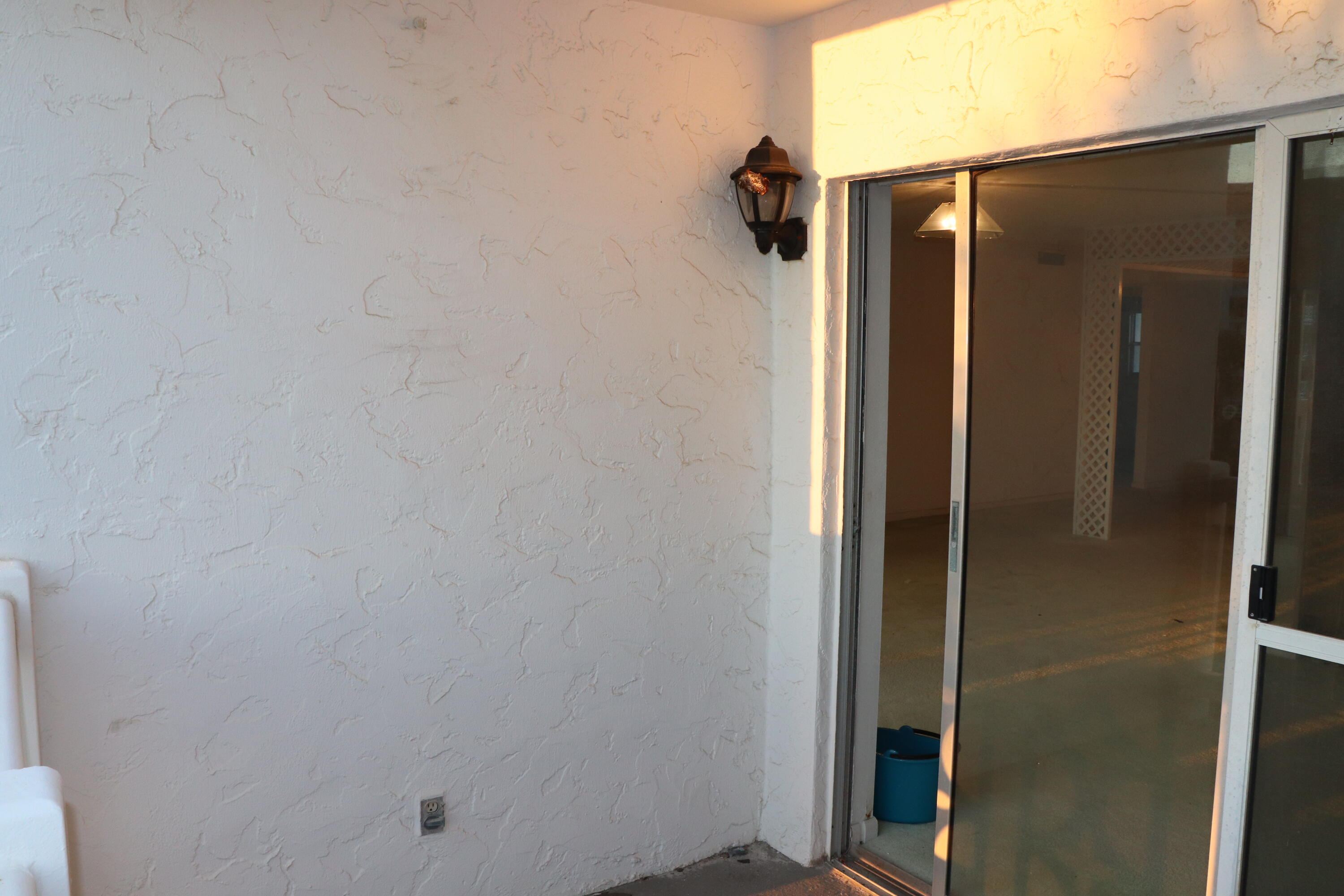 EL MATADOR CONDO - Residential